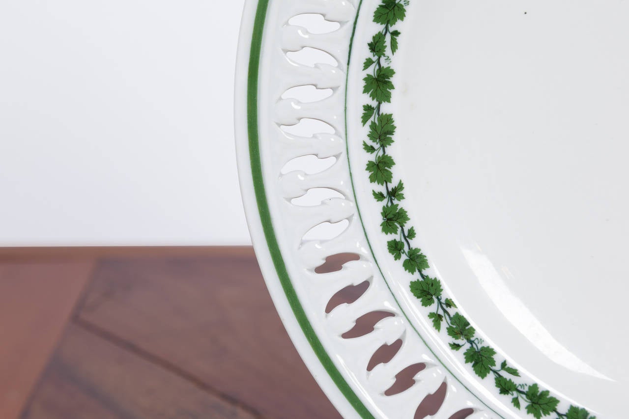 Porcelaine Soupière et six assiettes en porcelaine de Meissen, fin du 19ème siècle en vente