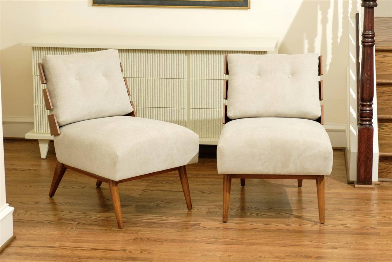 Mid-20th Century Remarkable Pair of Walnut Slat Back Lounge Chairs by Robsjohn-Gibbings