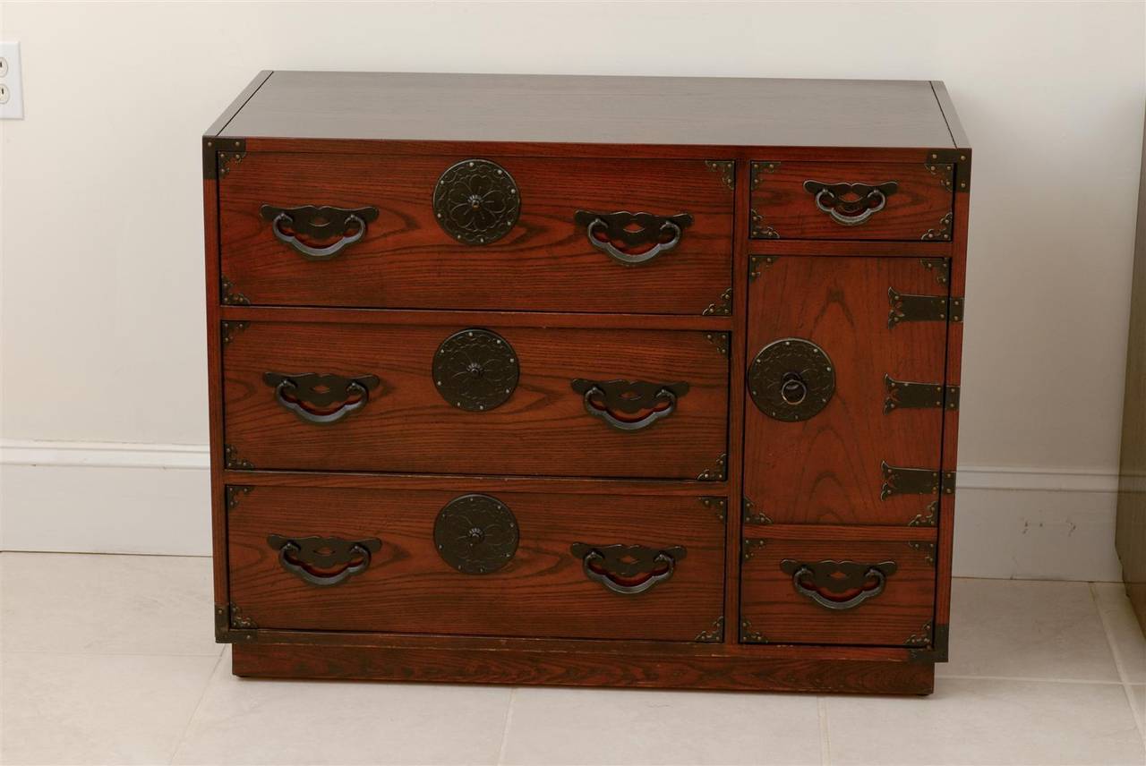 North American Amazing Restored Pair of Vintage Modern Tansu Chests by Baker