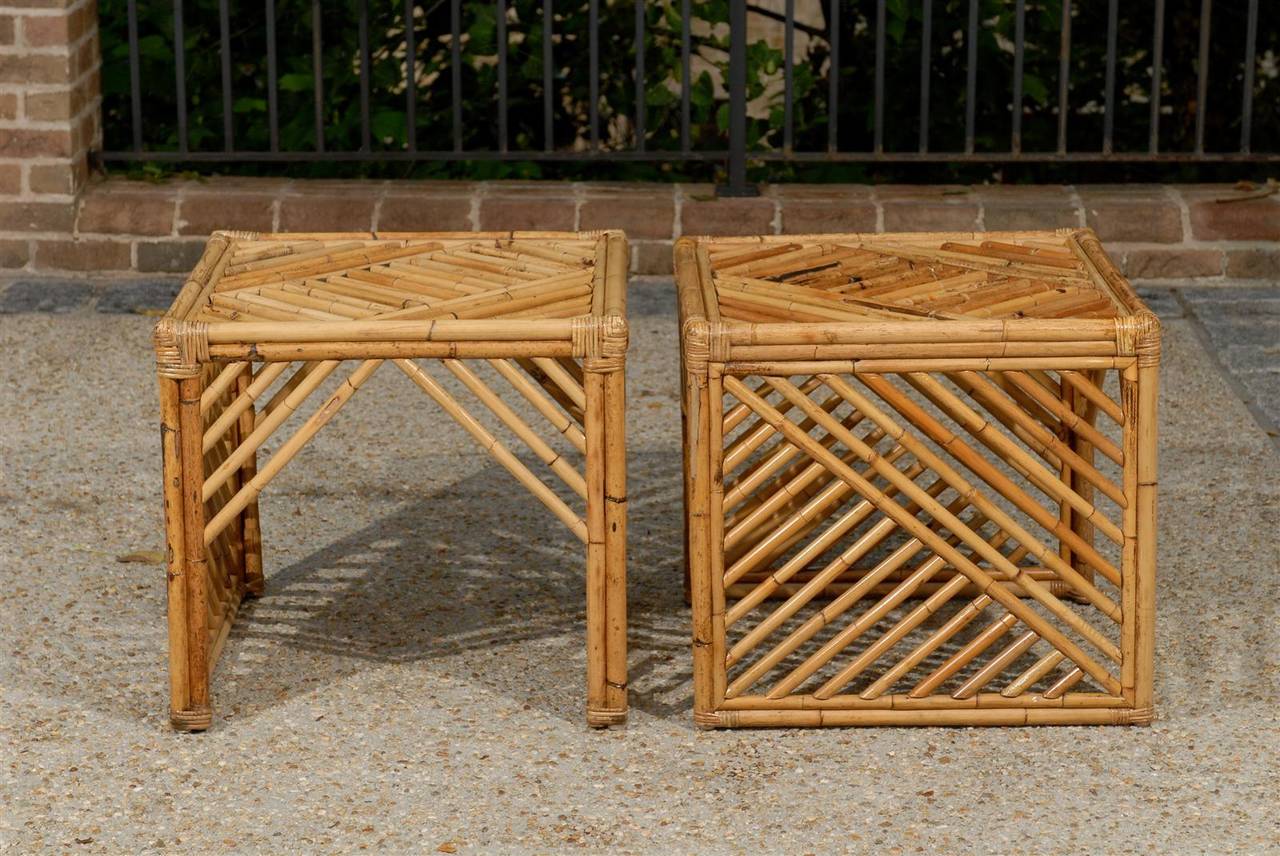Brilliant Pair of Modern Chippendale Style End Tables in Bamboo For Sale 1