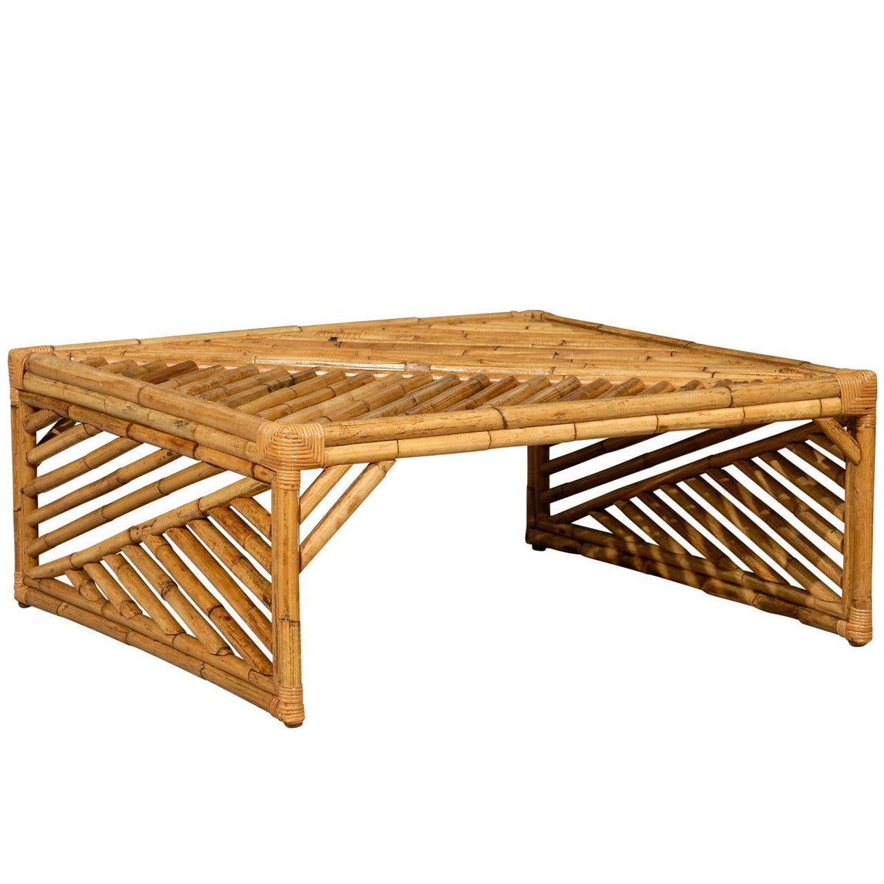 Remarquable table basse moderne de style Chippendale en bambou en vente