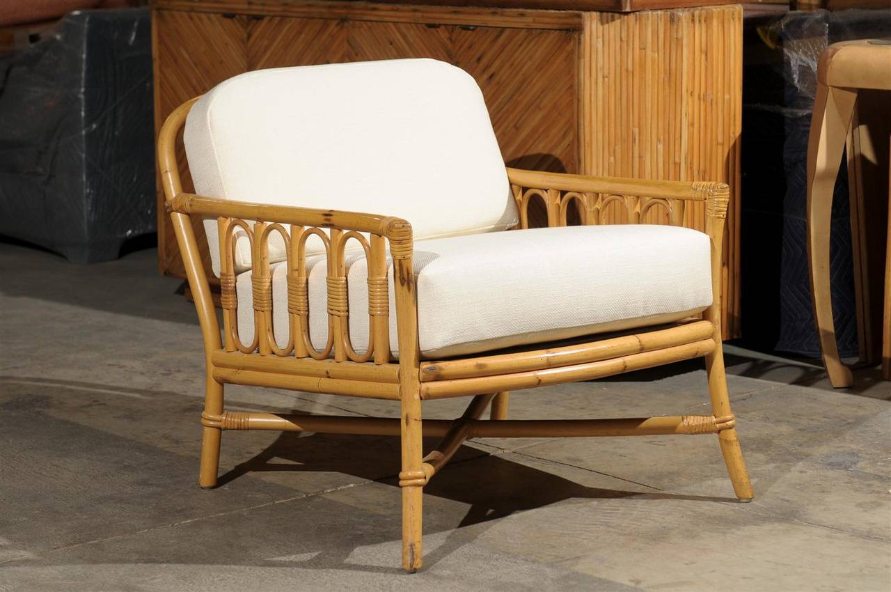 Mid Century Modern Decorative Pair Of Vintage Rattan Lounge Chairs By Ficks Reed For Sale Mid Century Modern Decorative Pair Of Vintage Rattan Lounge Chairs By Ficks Reed For Sale