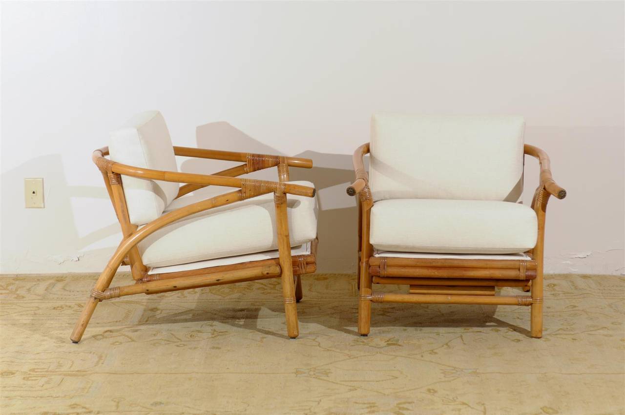American Stylish Pair of Modern Lounge Chairs by Ficks Reed