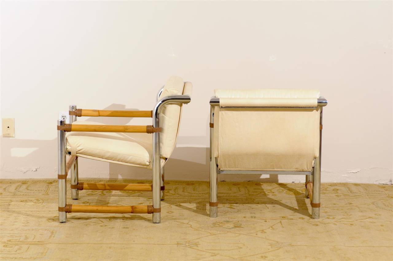 Inconnu Fabuleuse paire de fauteuils de salon vintage restaurés en chrome et bambou en vente