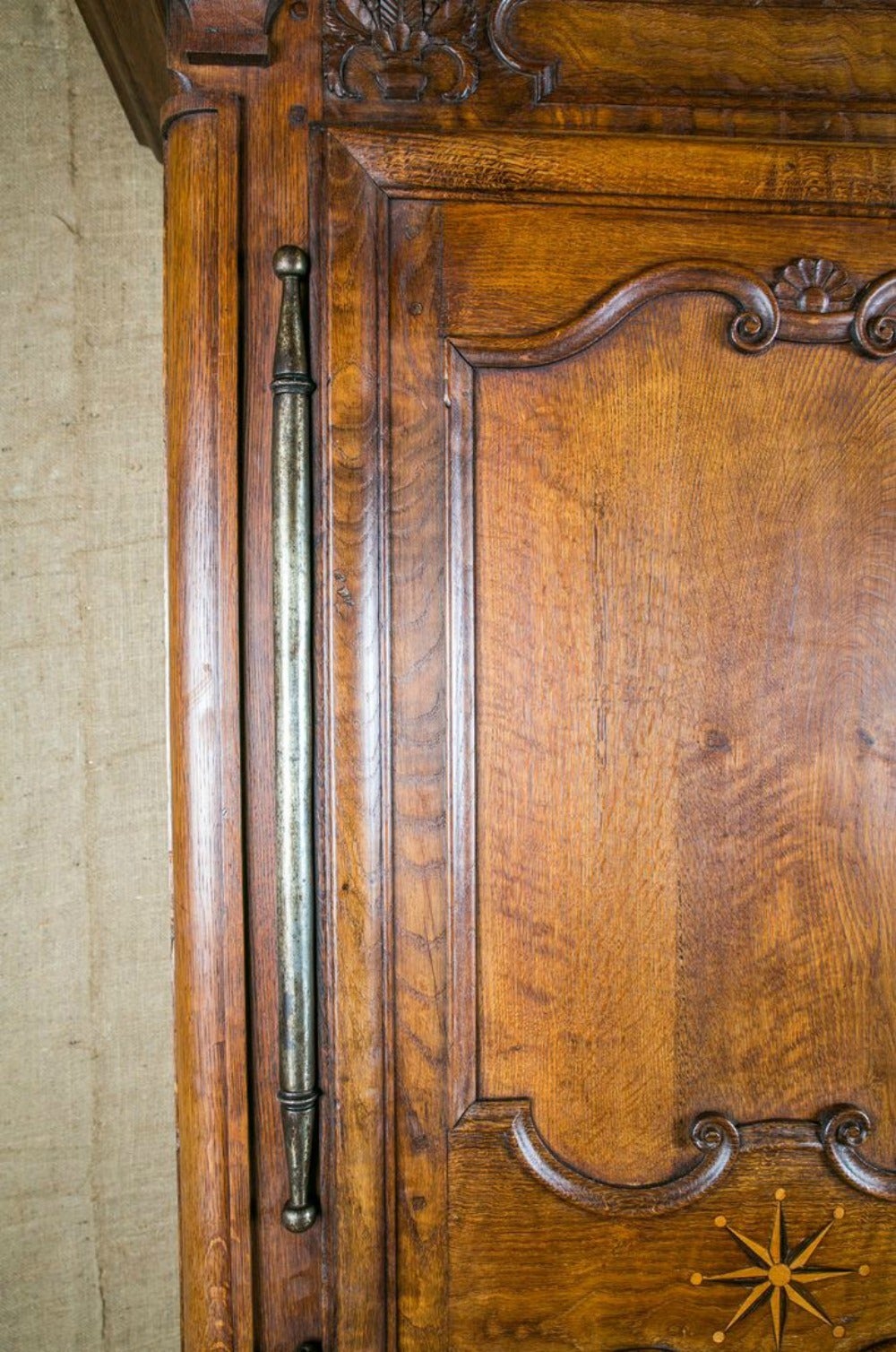 Antique Country French Armoire from Saint-Malo In Excellent Condition In Birmingham, AL