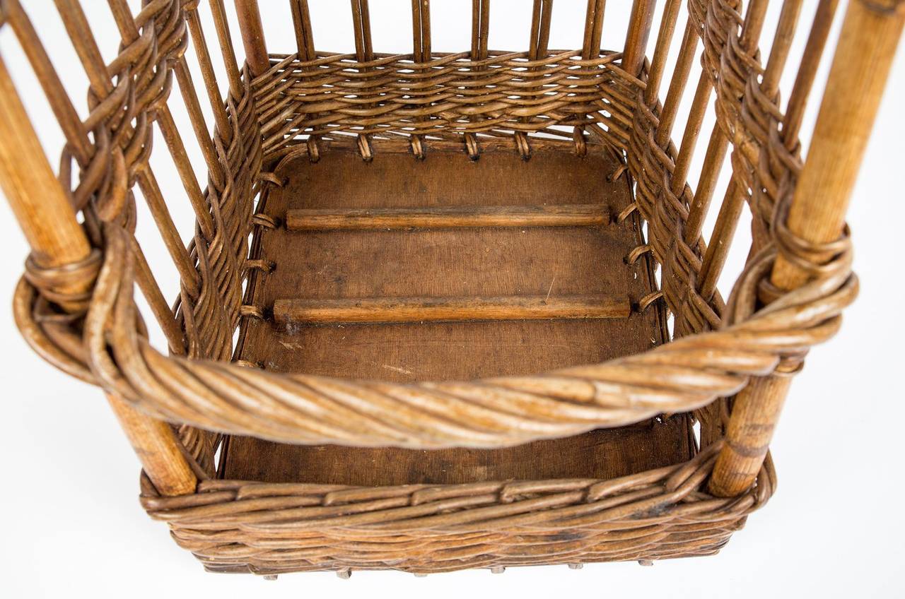 Short Open-Sided French Baguette Basket In Excellent Condition In Birmingham, AL