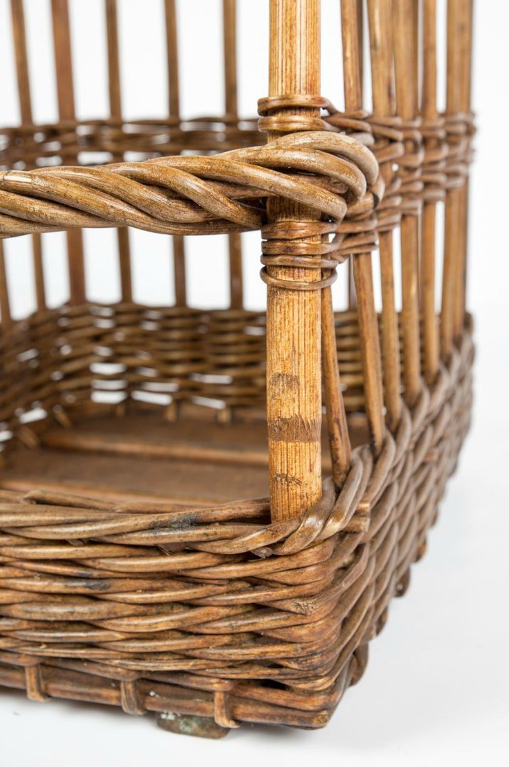 Willow Short Open-Sided French Baguette Basket