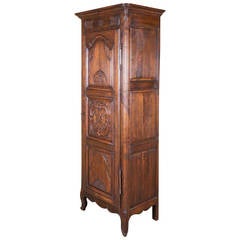 Country French Louis XV Bonnetiere in Walnut