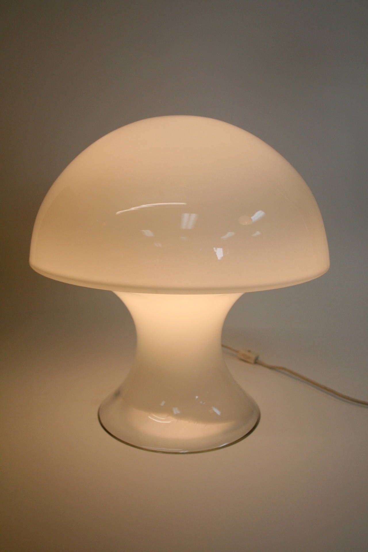 Mid-Century Modern Murano Glass Mushroom Lamp by Gino Vistosi