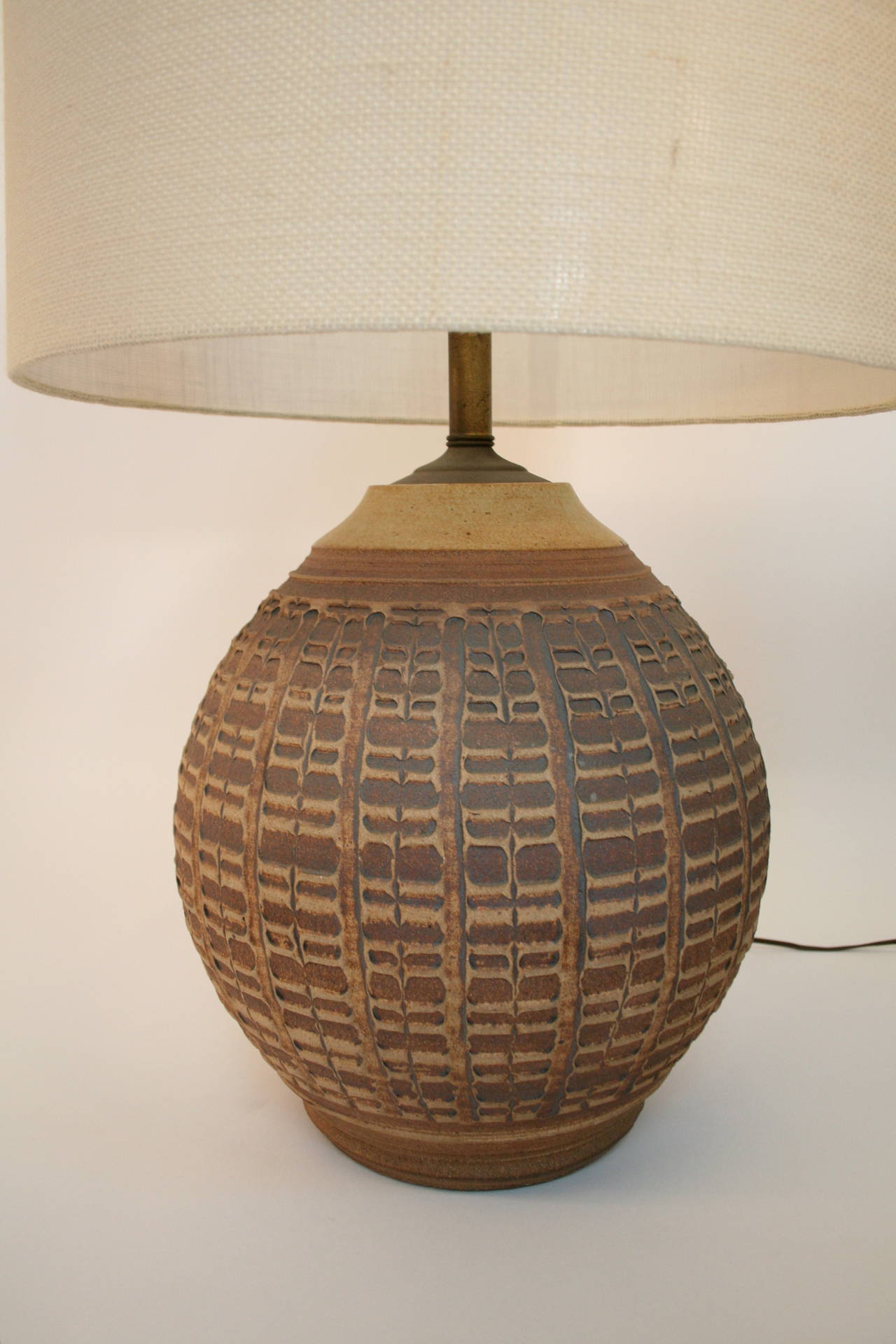 Mid-Century Modern Studio Pottery Lamp by Bob Kinzie
