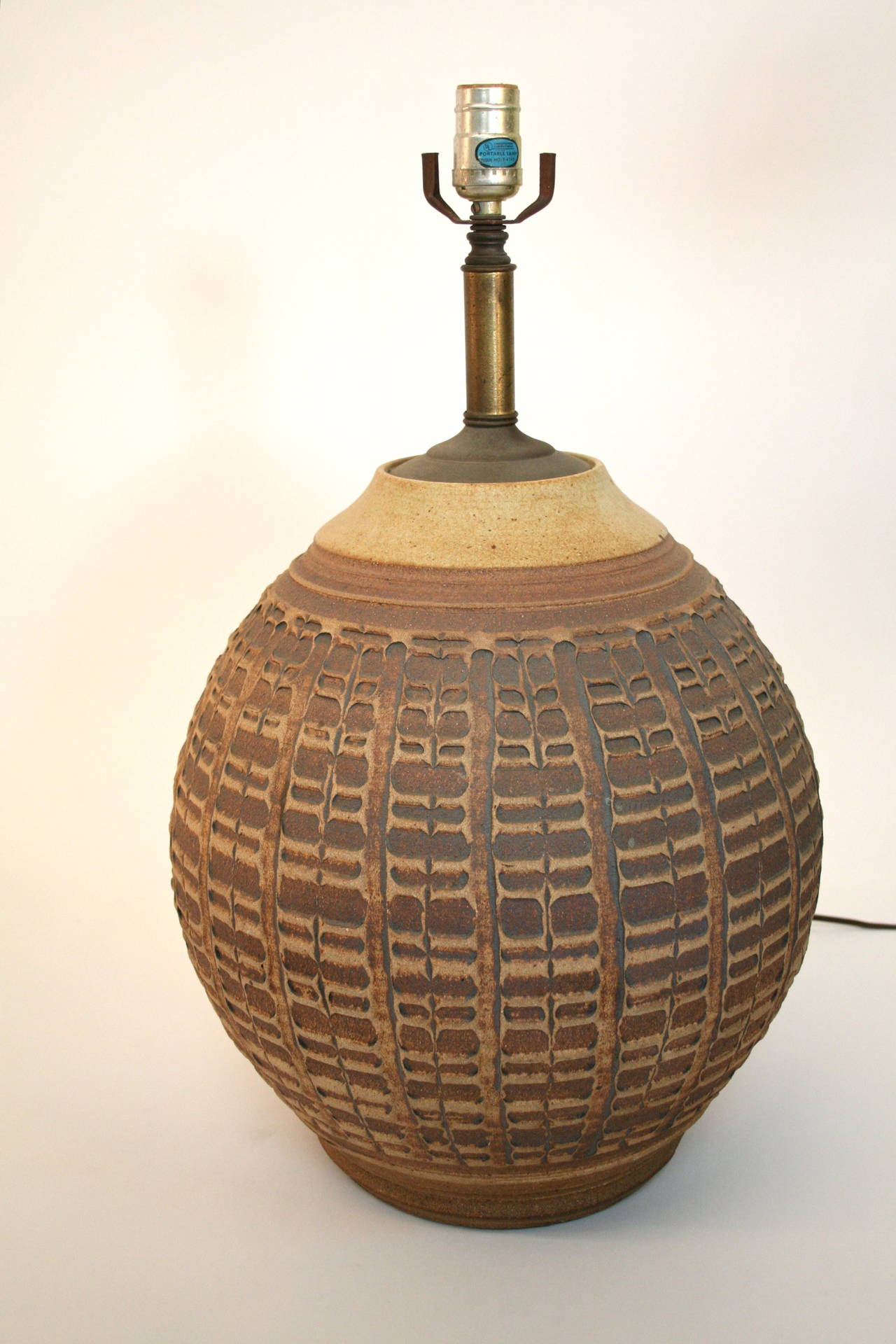 Mid-20th Century Studio Pottery Lamp by Bob Kinzie