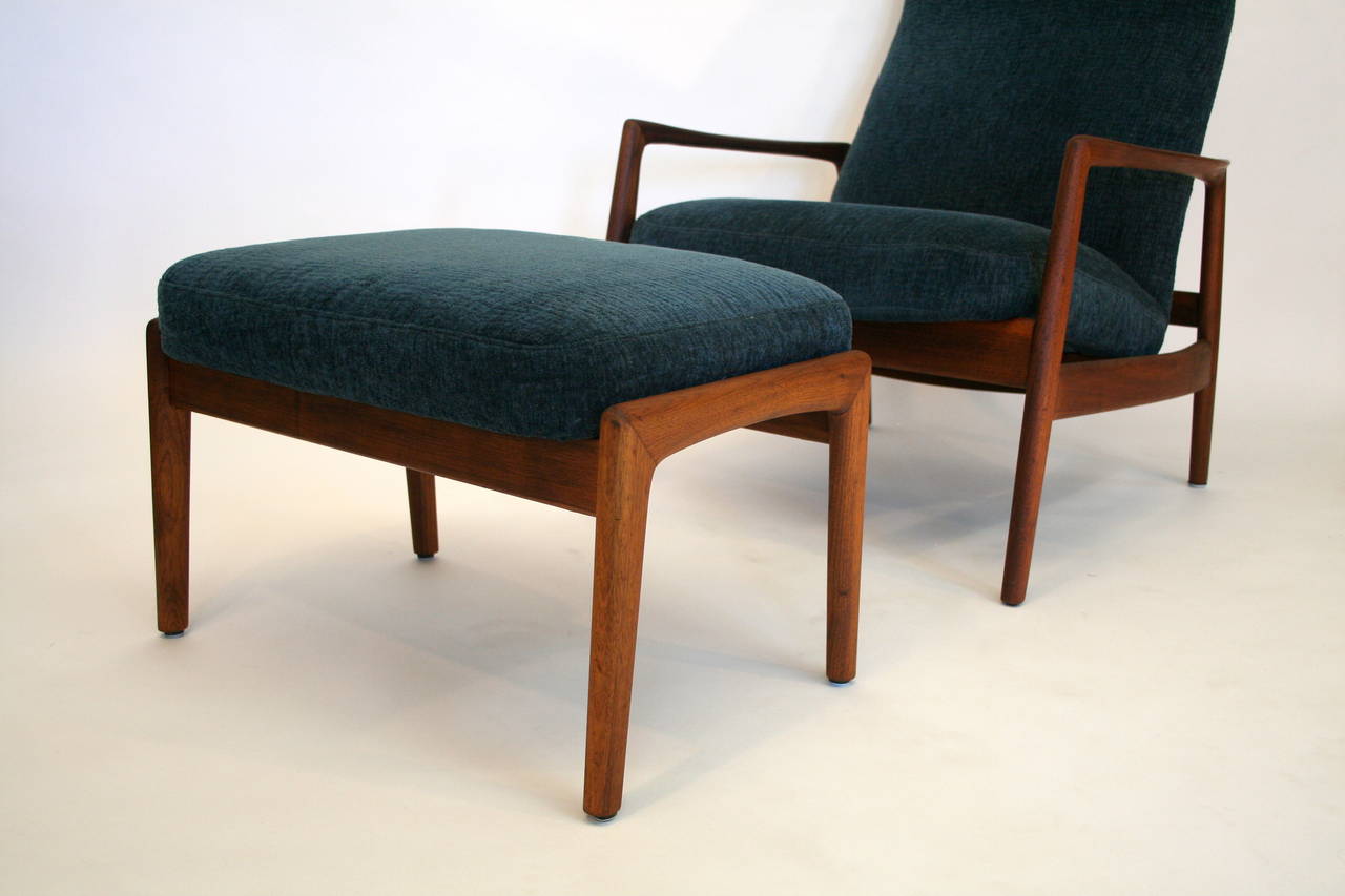 Walnut Lounge Chair and Ottoman by Folke Ohlsson for Dux.  29