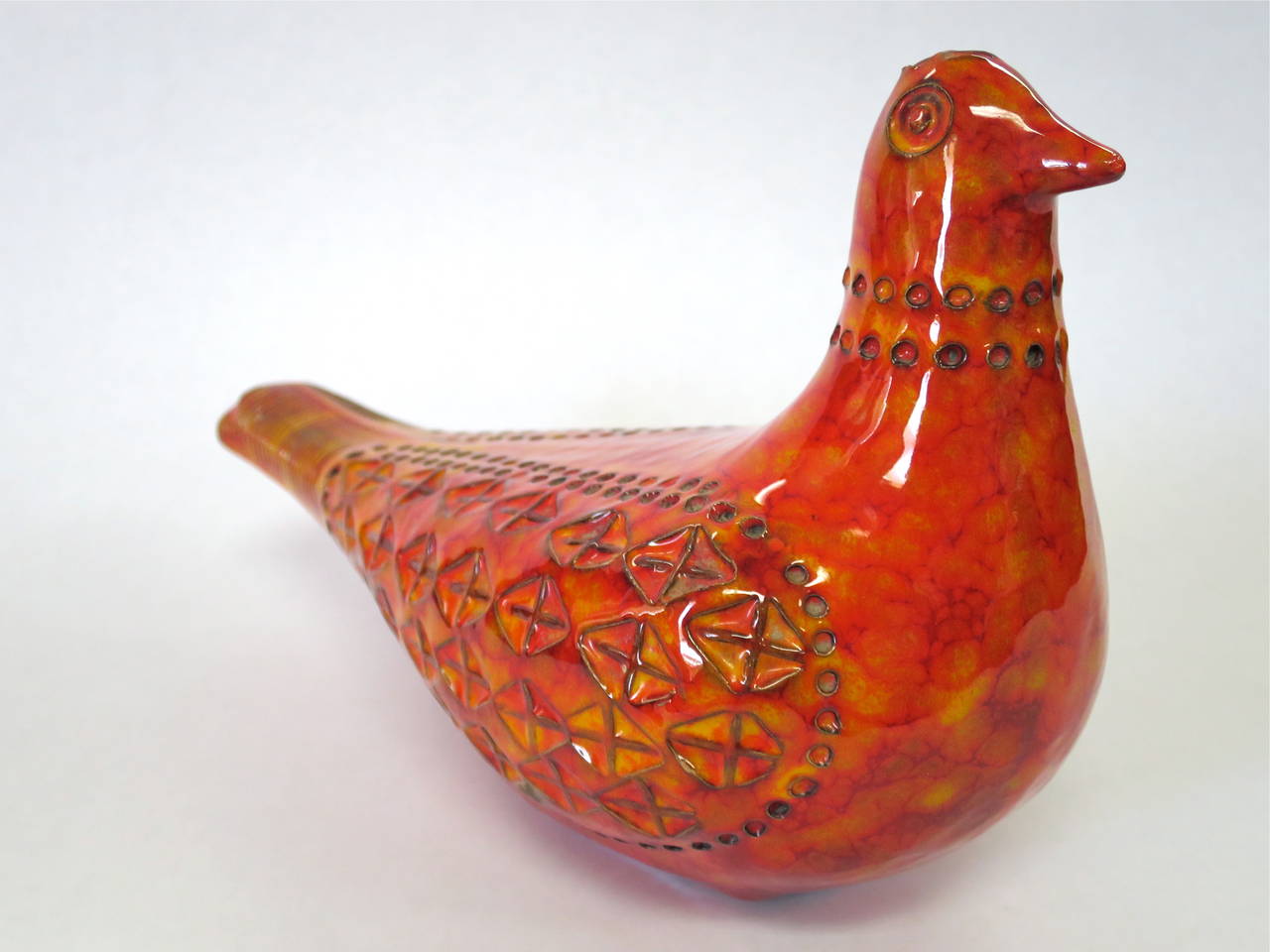 Glazed Ceramic Seated Bird by Bitossi for Raymor.  Excellent condition.  Circa 1960's.