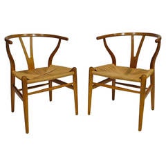 Pair of Hans Wegner Wishbone Chairs for Carl Hansen