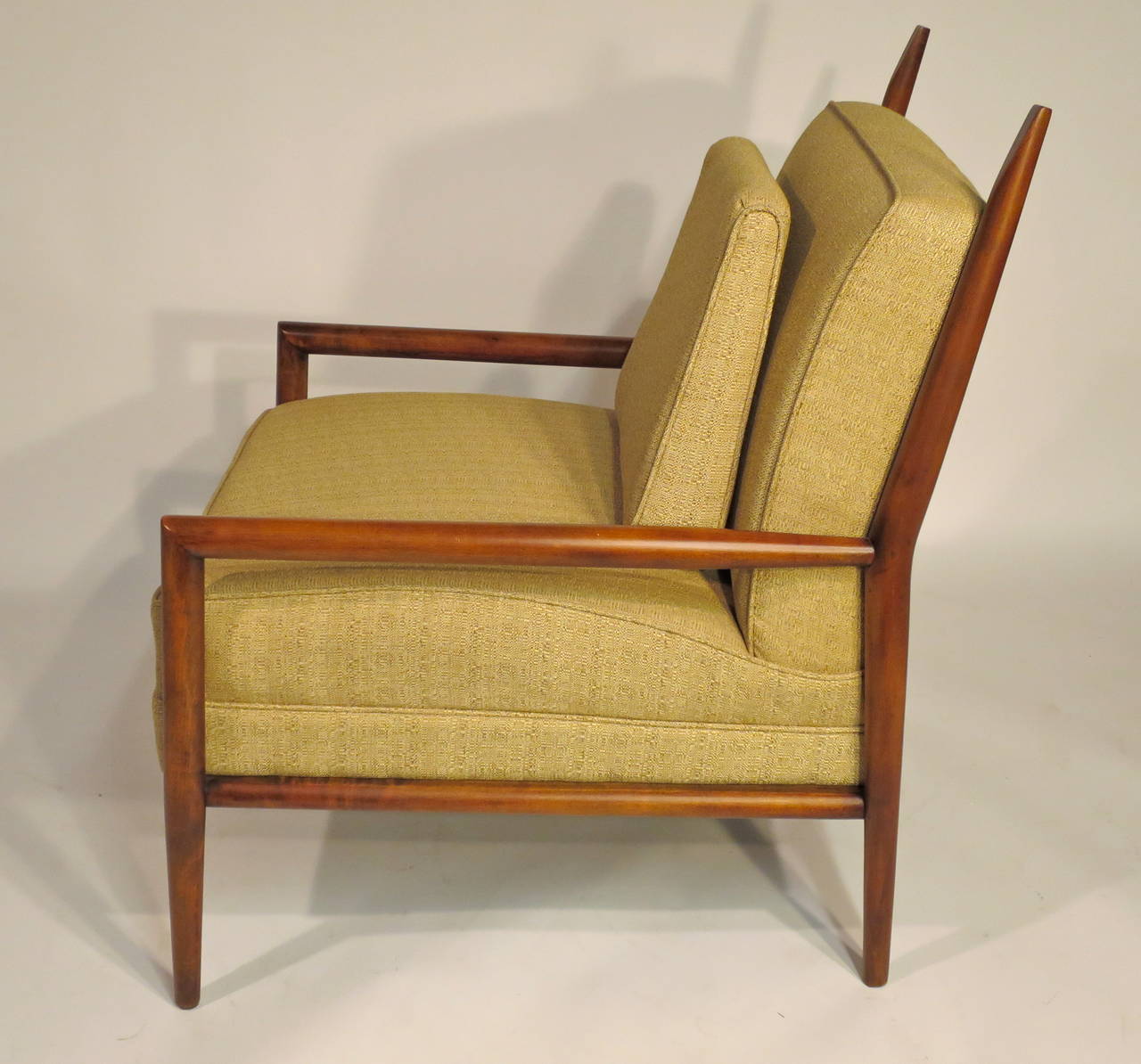 Rare Paul McCobb 3081-E lounge chair. Recently reupholstered, circa early 1950s.