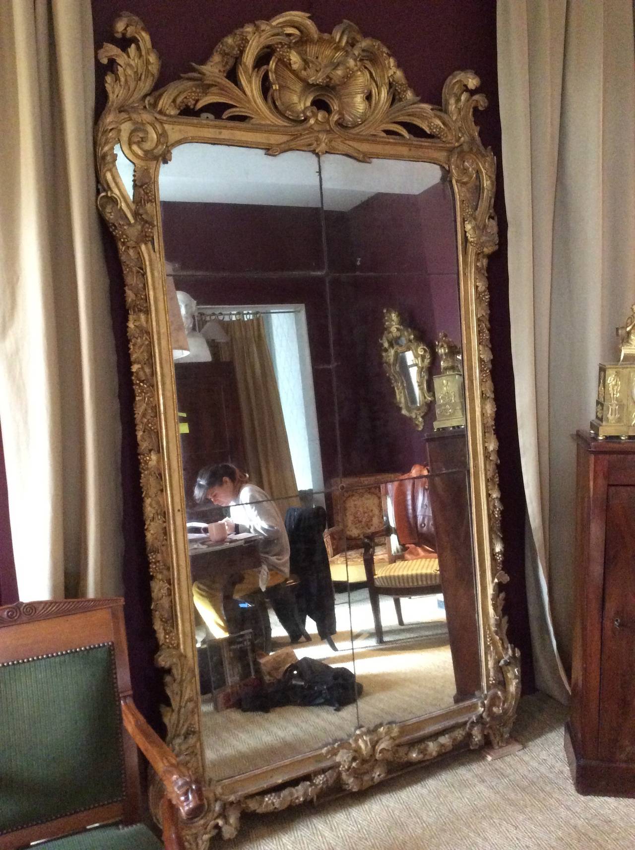 Early 18th Century Castle Mirror in Gilded Wood
