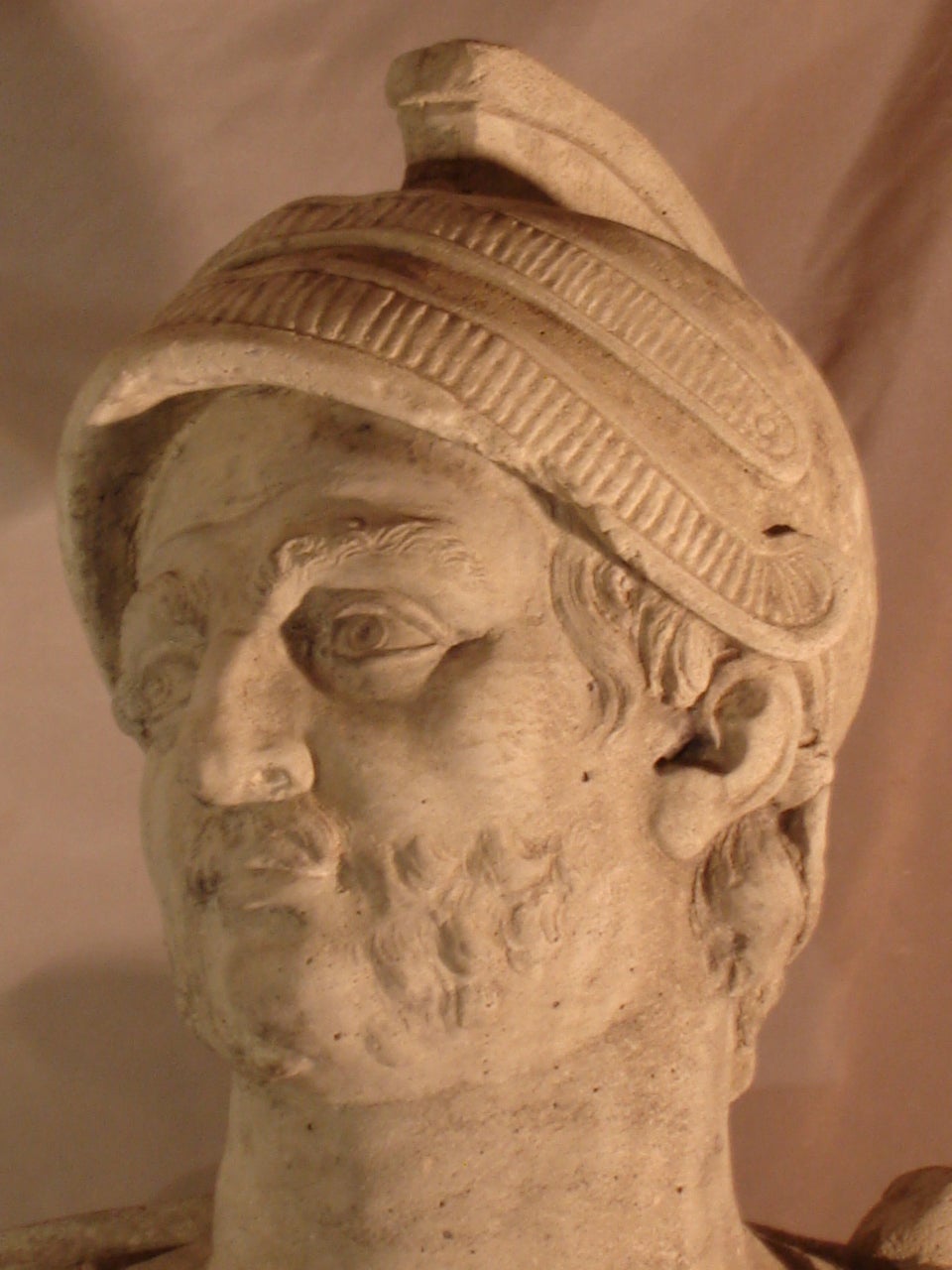 Reconstituted Pierre Bust of General Hannibal Barca In Good Condition In Antibes, FR