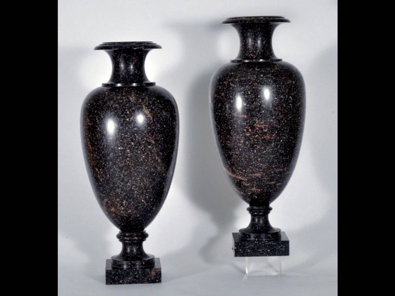 Exceptional Pair of Large 'Etruscan' Vases in Swedish Porphyry