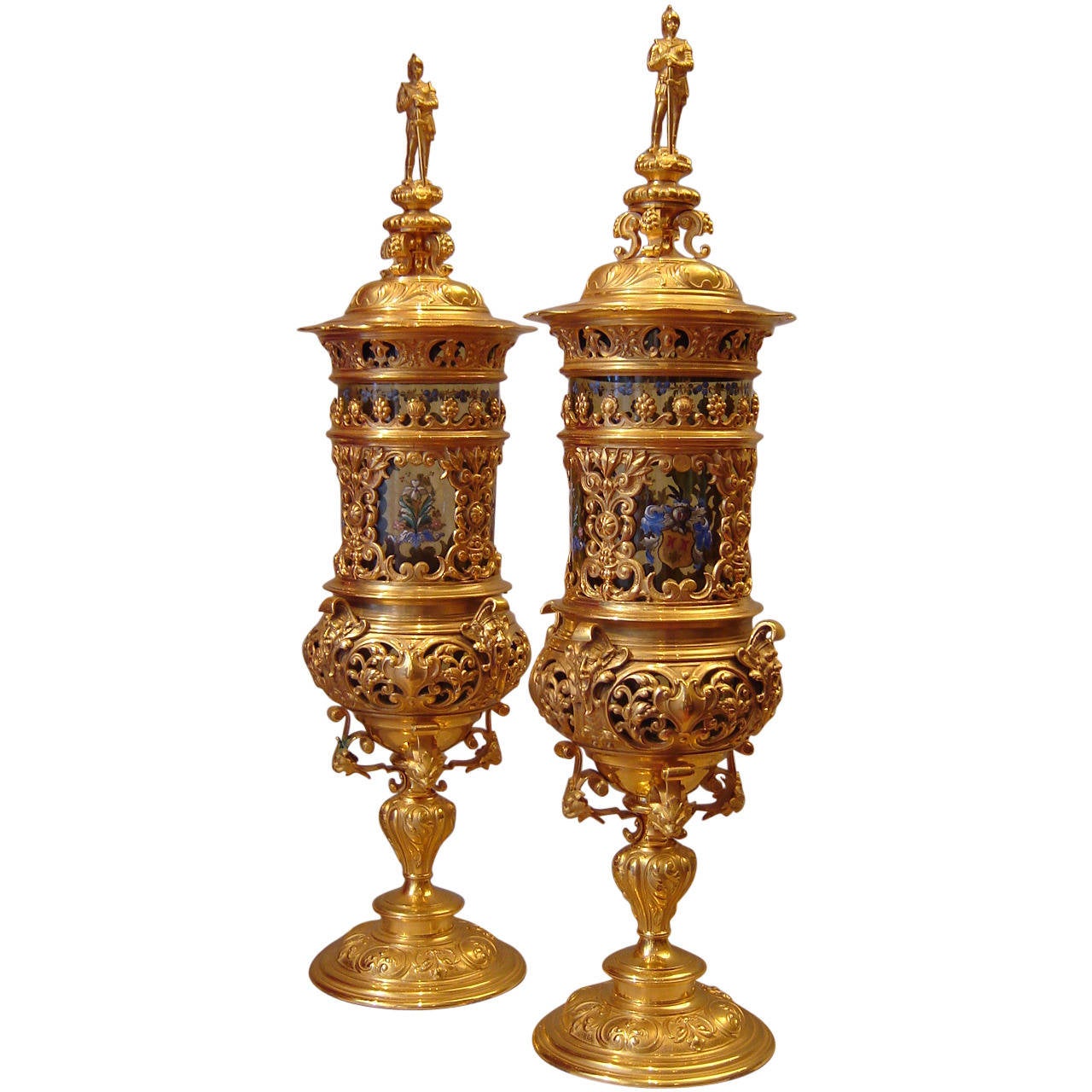 Pair of Gilded Bronze Lanterns, 19th Century For Sale