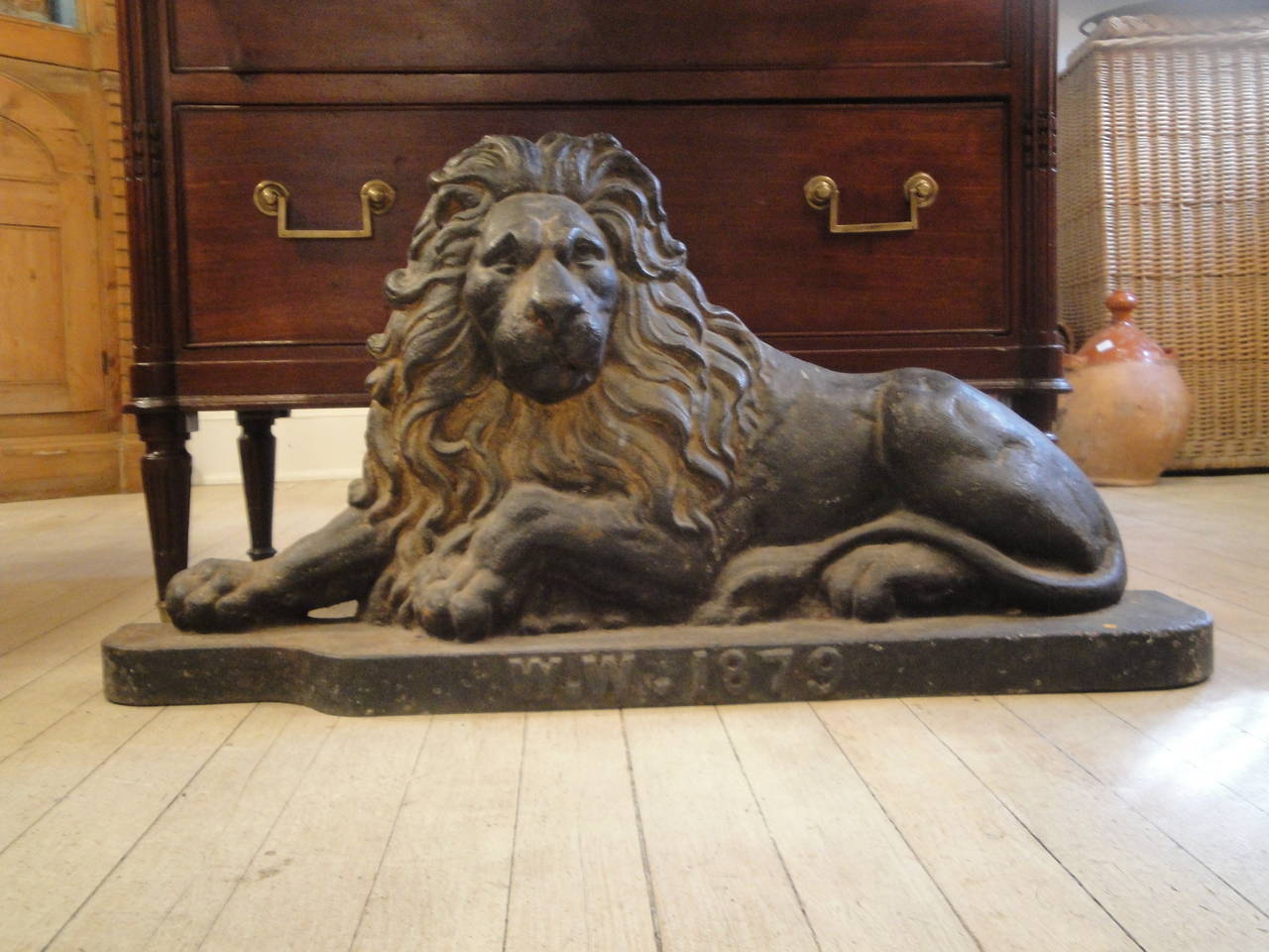 19th Century English Cast Iron Lion Sculpture