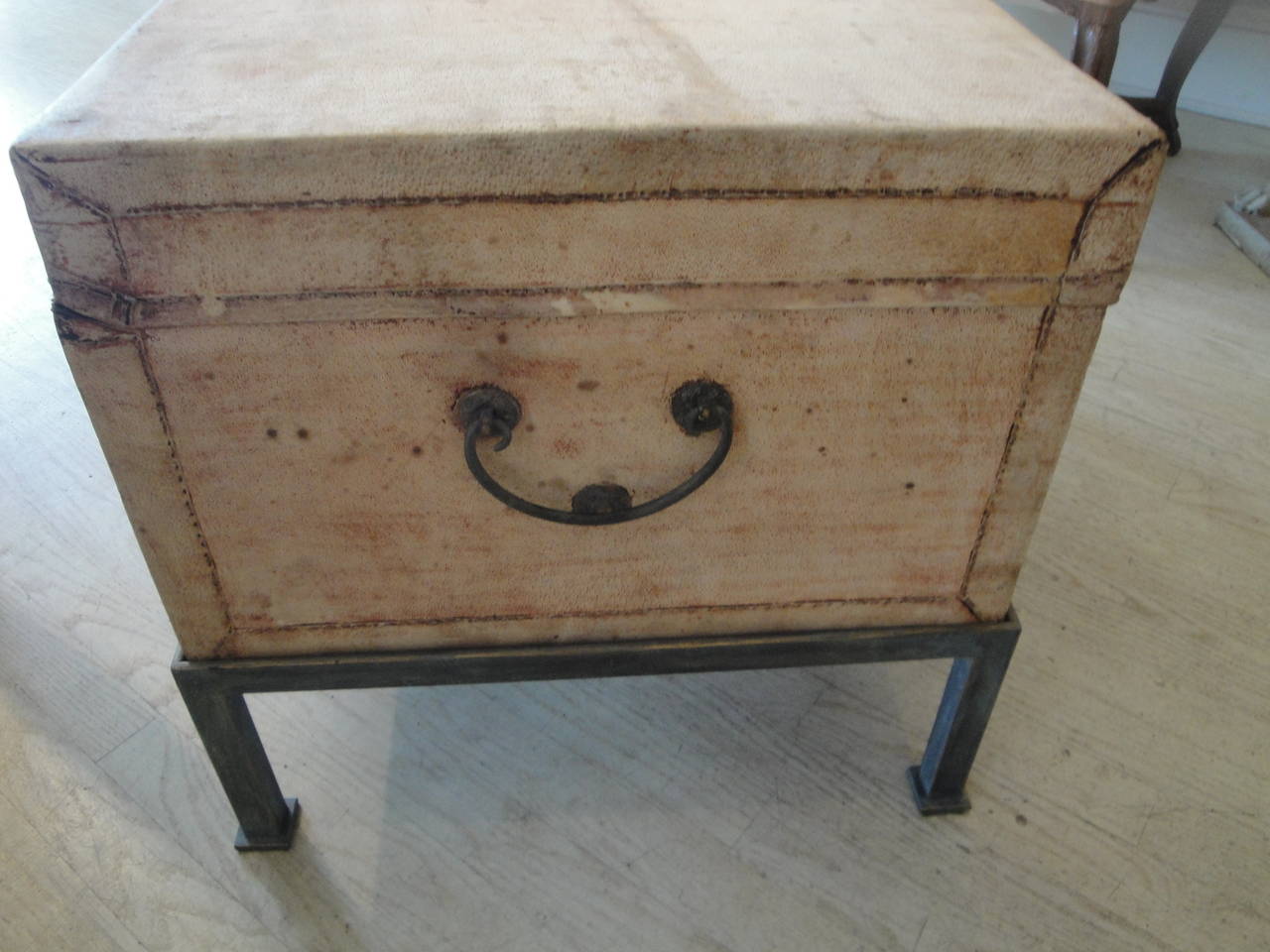 19th Century Chinese Pigskin Trunk on Stand In Excellent Condition For Sale In Washington, DC
