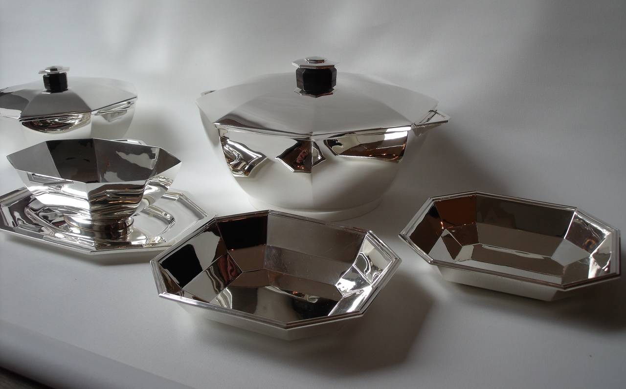 Hammered Solid Silver Modernistic Art Deco Serveware Set by de Firm Delheid, Brussels For Sale
