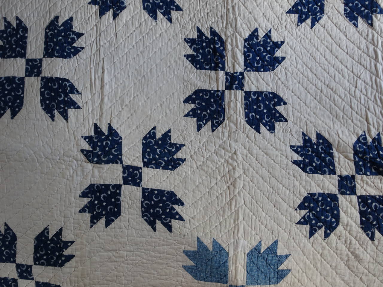 20th Century Bears Paw Quilt For Sale