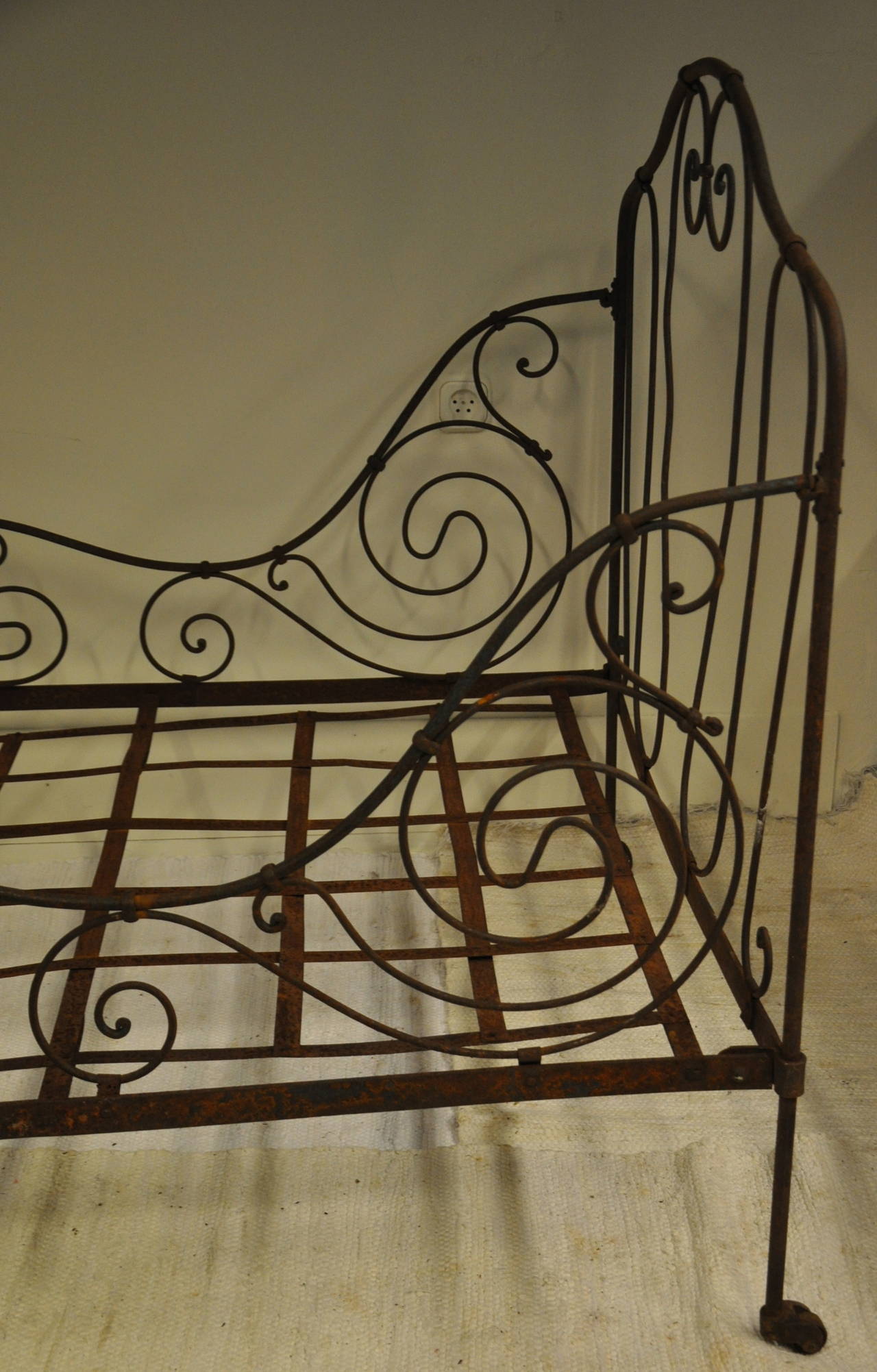19th Century French Iron Bed In Excellent Condition For Sale In den Haag, NL