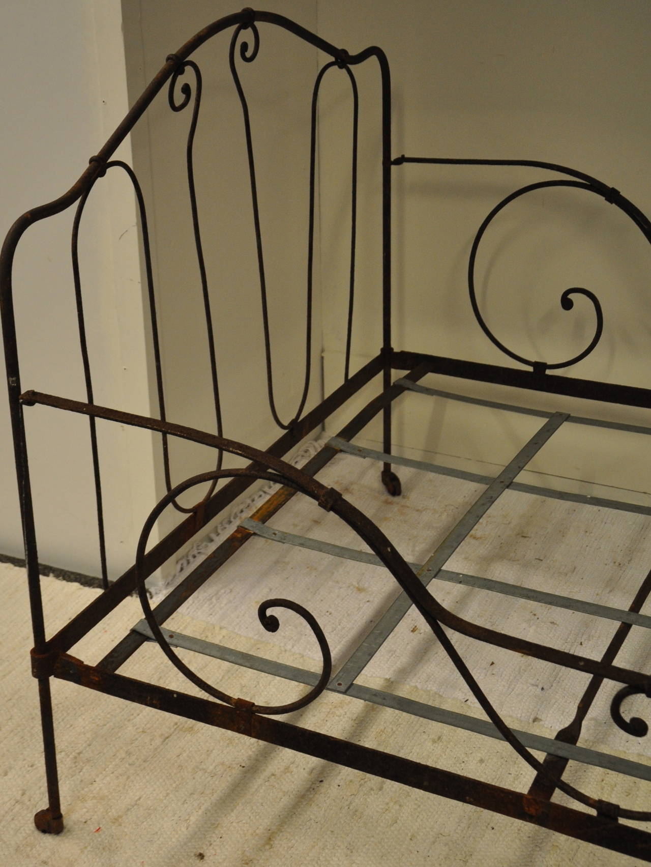19th Century French Iron Bed In Good Condition For Sale In den Haag, NL