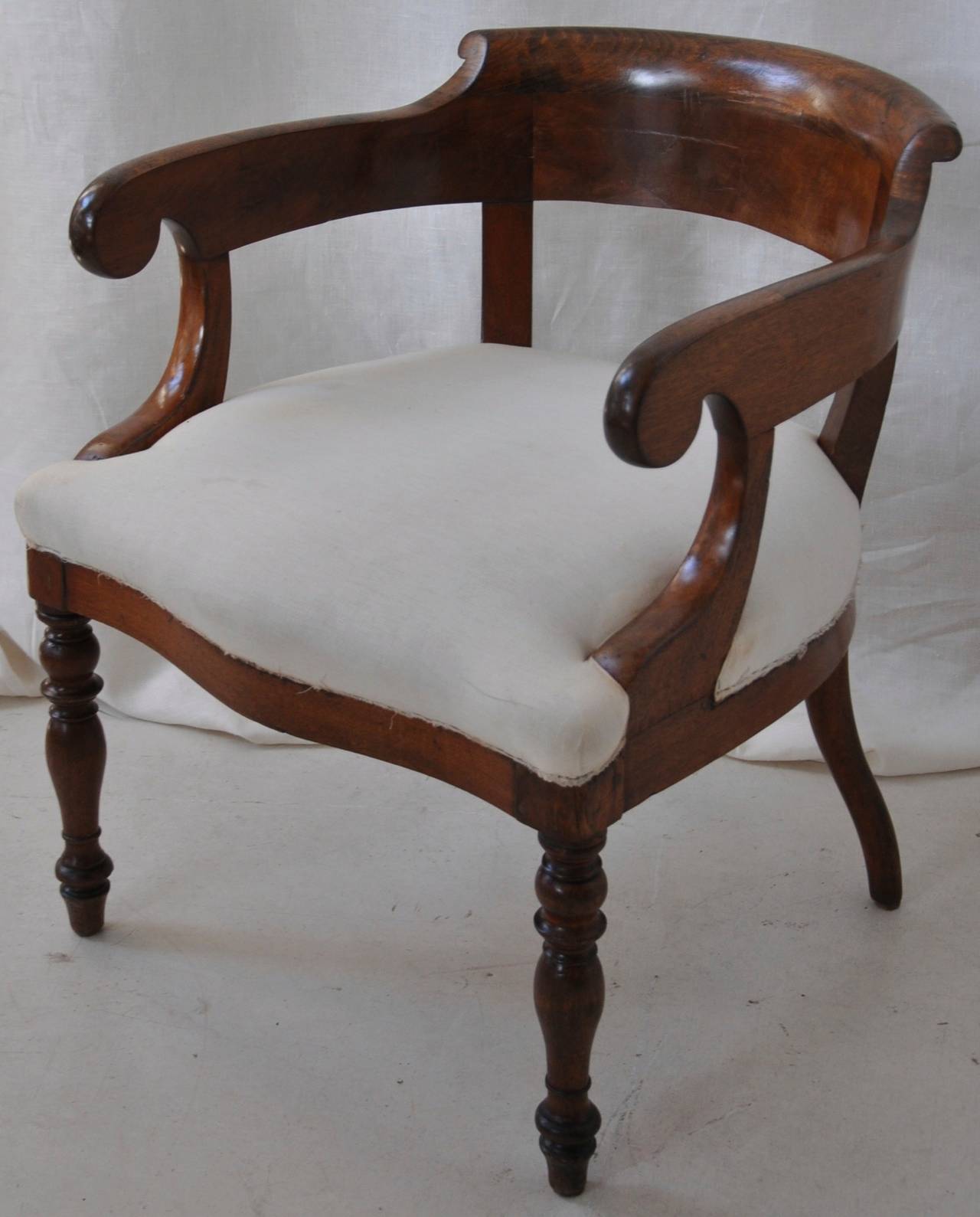 French 19th Century Mahogany Desk Chair For Sale 4