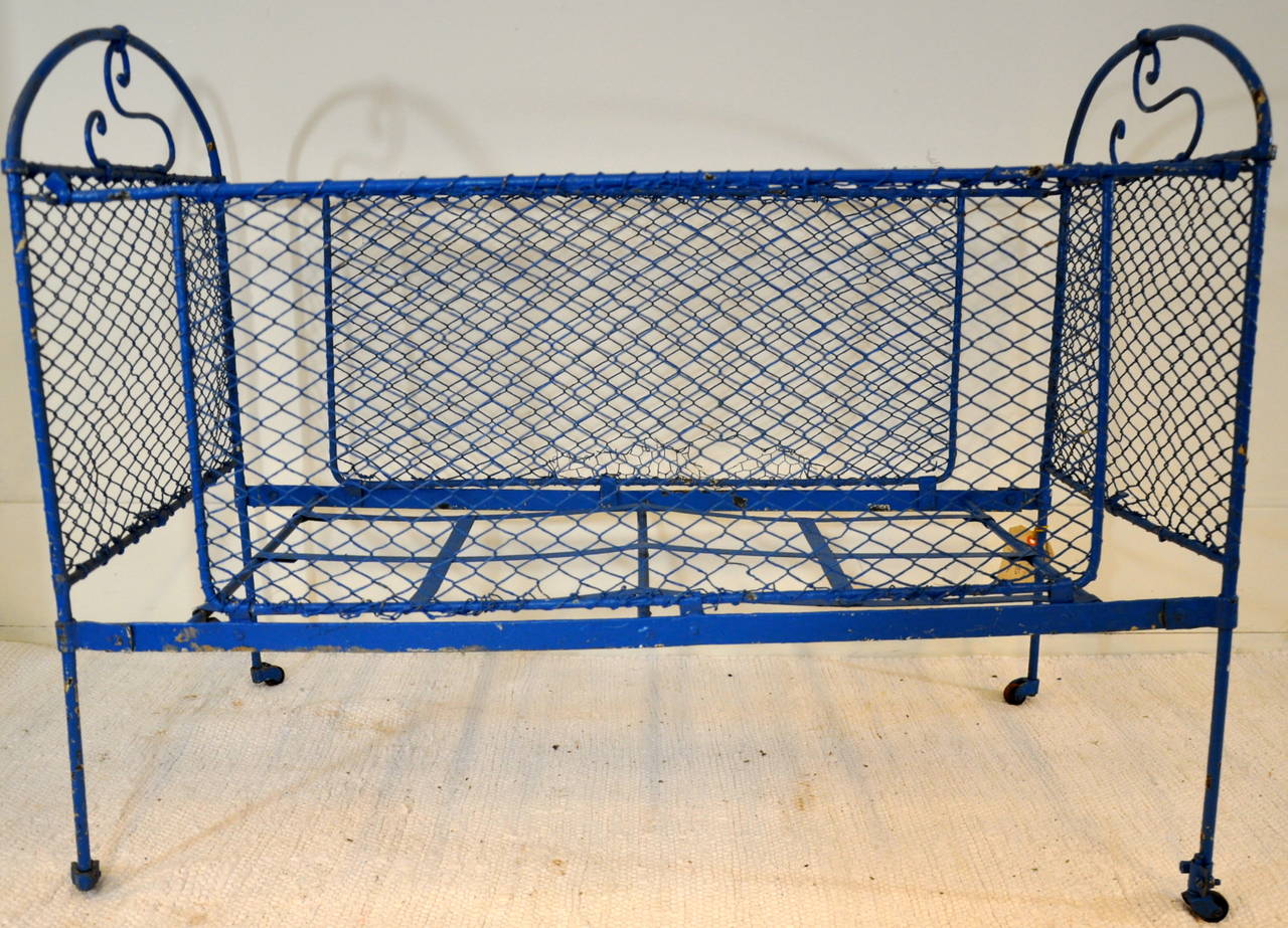 19th Century French Wrought Iron Baby Crib with Sky For Sale