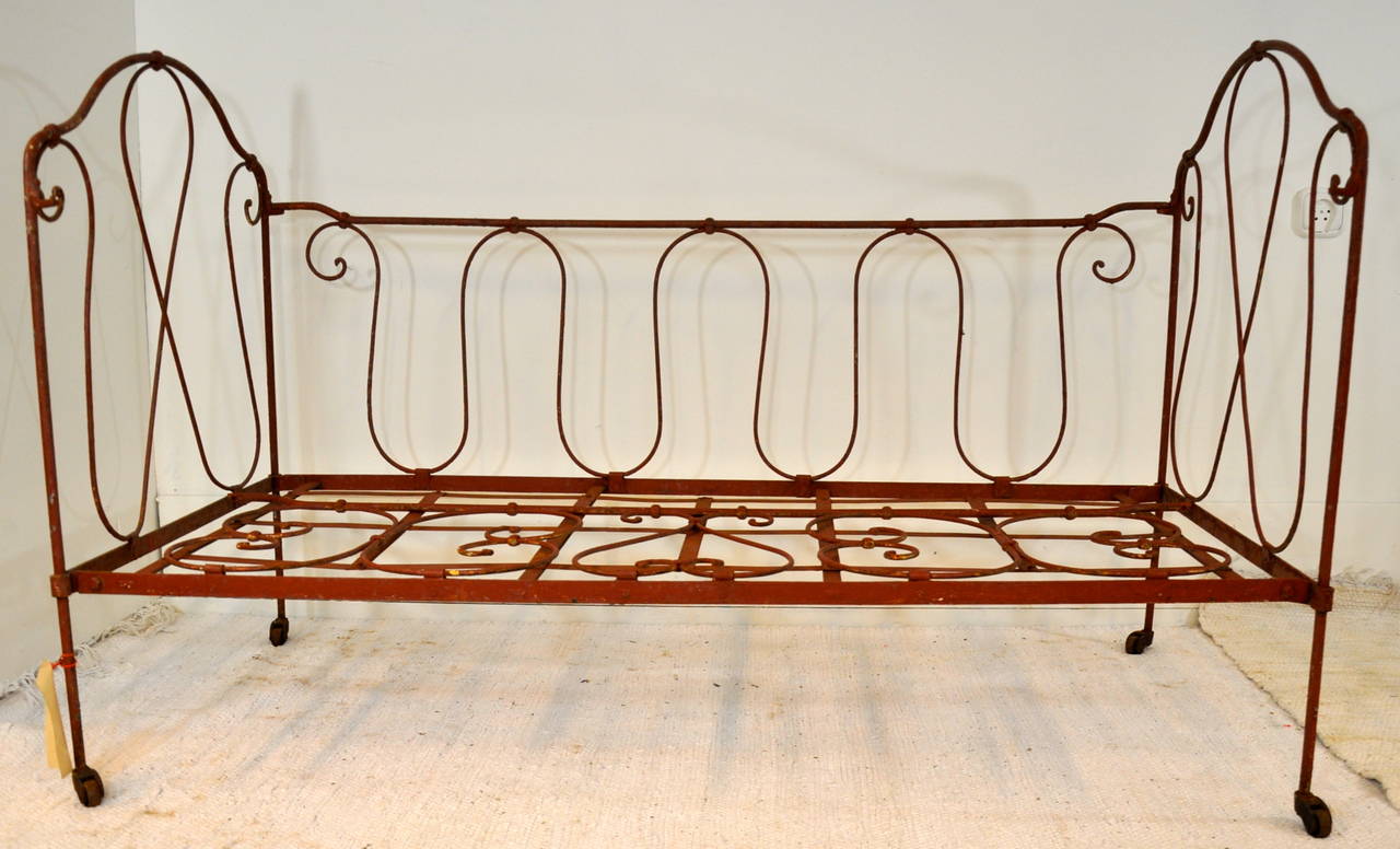 Iron 19th Century French Baby Bed with Sky For Sale