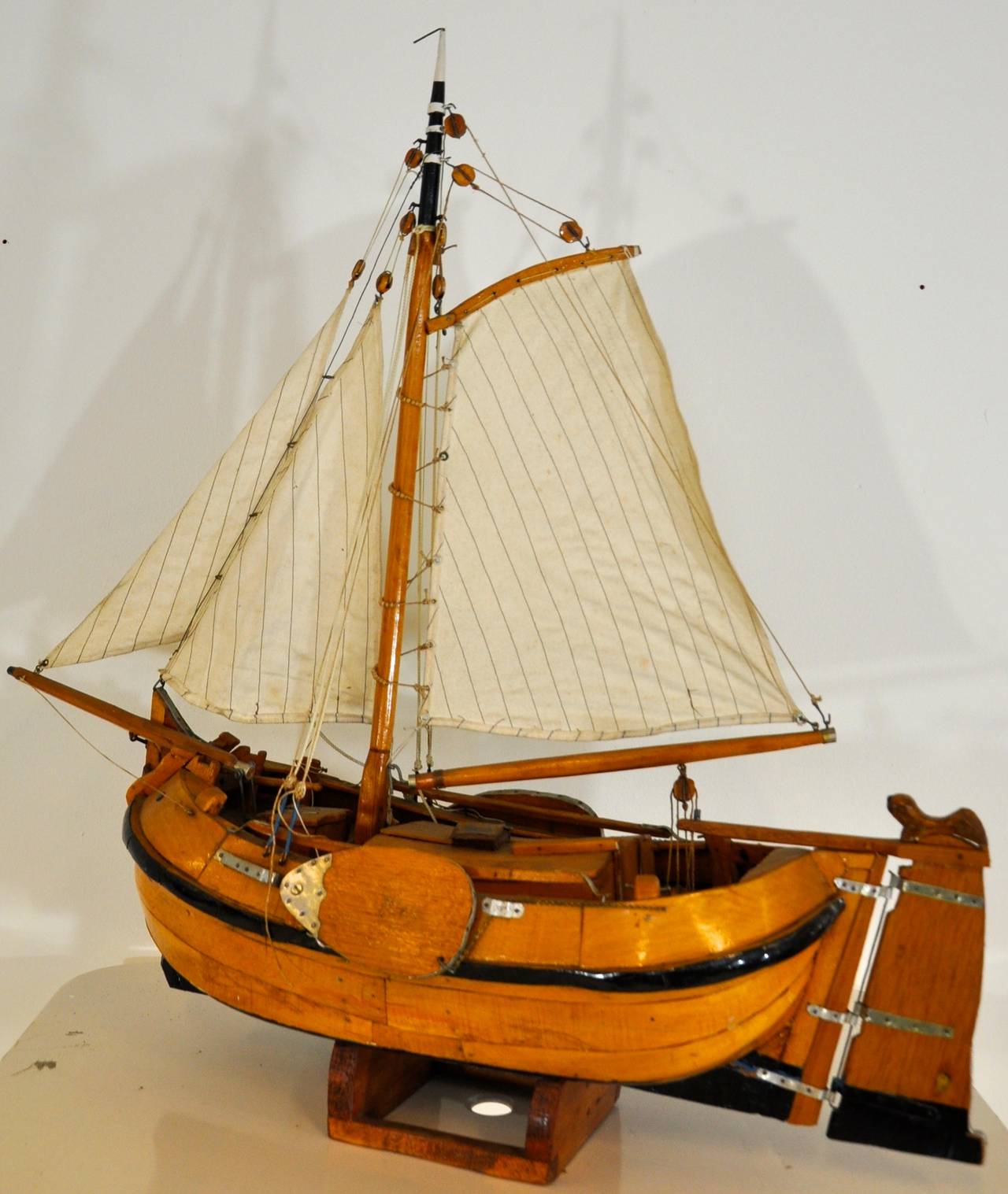 Hand-Crafted Dutch Boeier Model For Sale
