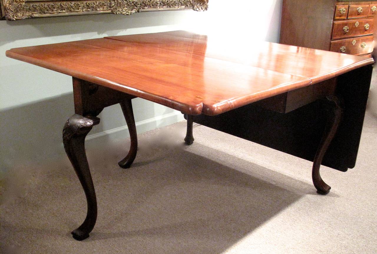 George II Period Drop Leaf Dining Table, 18th Century For Sale 1