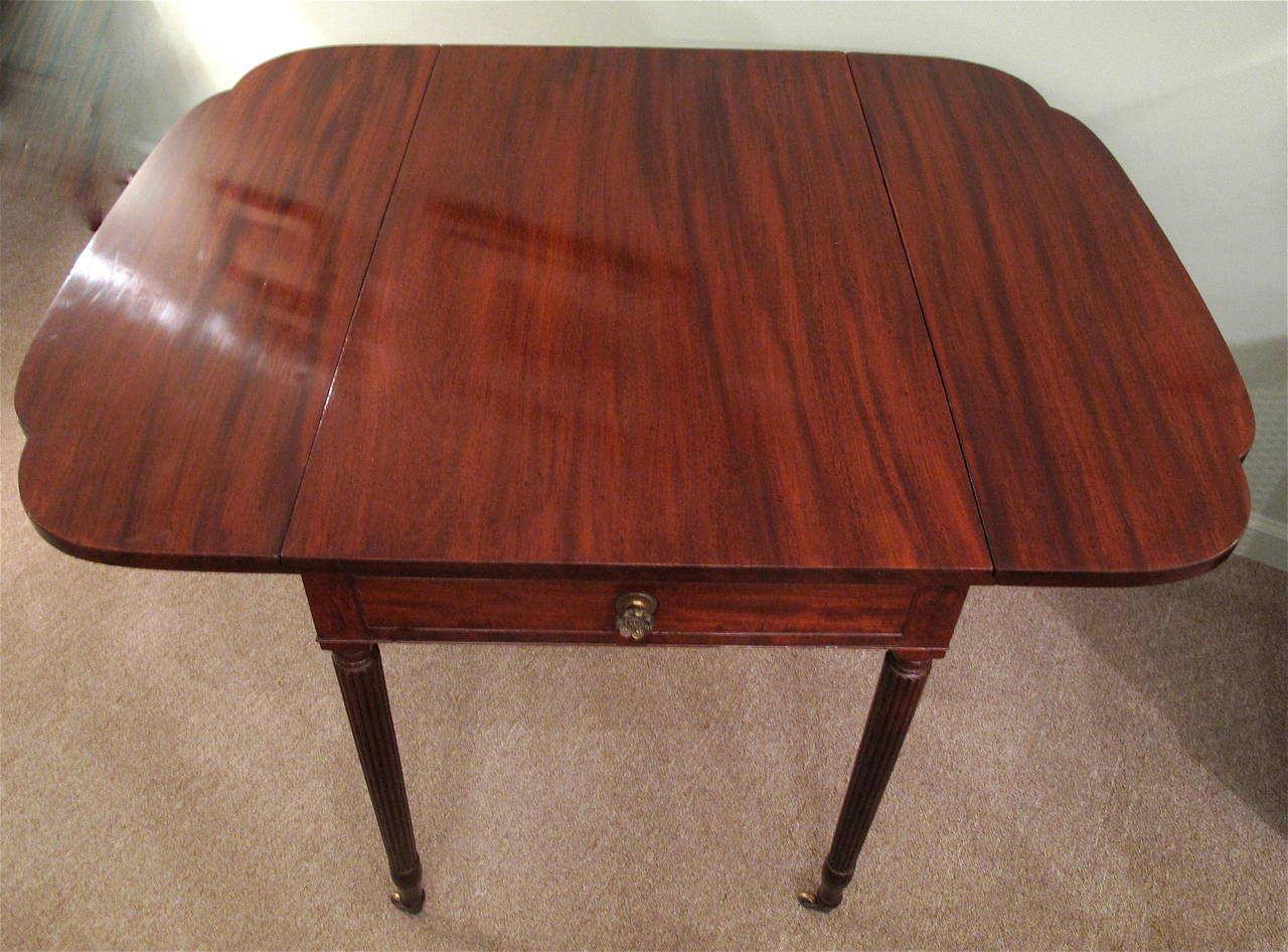 New York Federal Pembroke Table, Early 19th Century 3