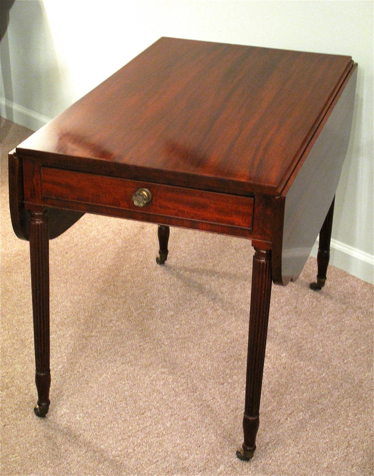 New York Federal Pembroke Table, Early 19th Century 4