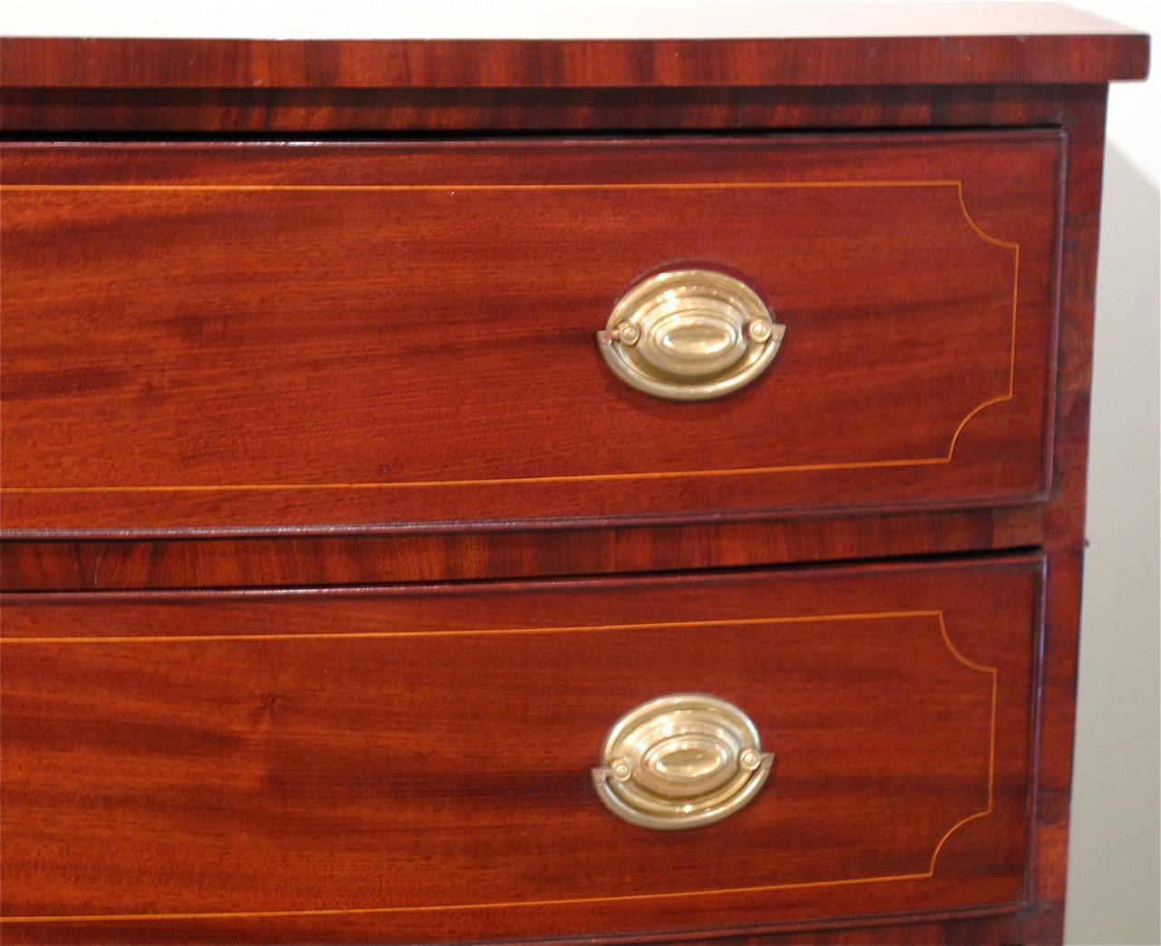 19th Century Portsmouth, New Hampshire Federal Chest of Drawers For Sale