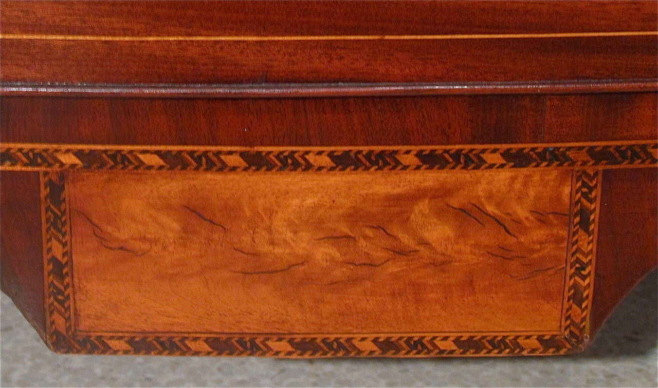 Portsmouth, New Hampshire Federal Chest of Drawers For Sale 3