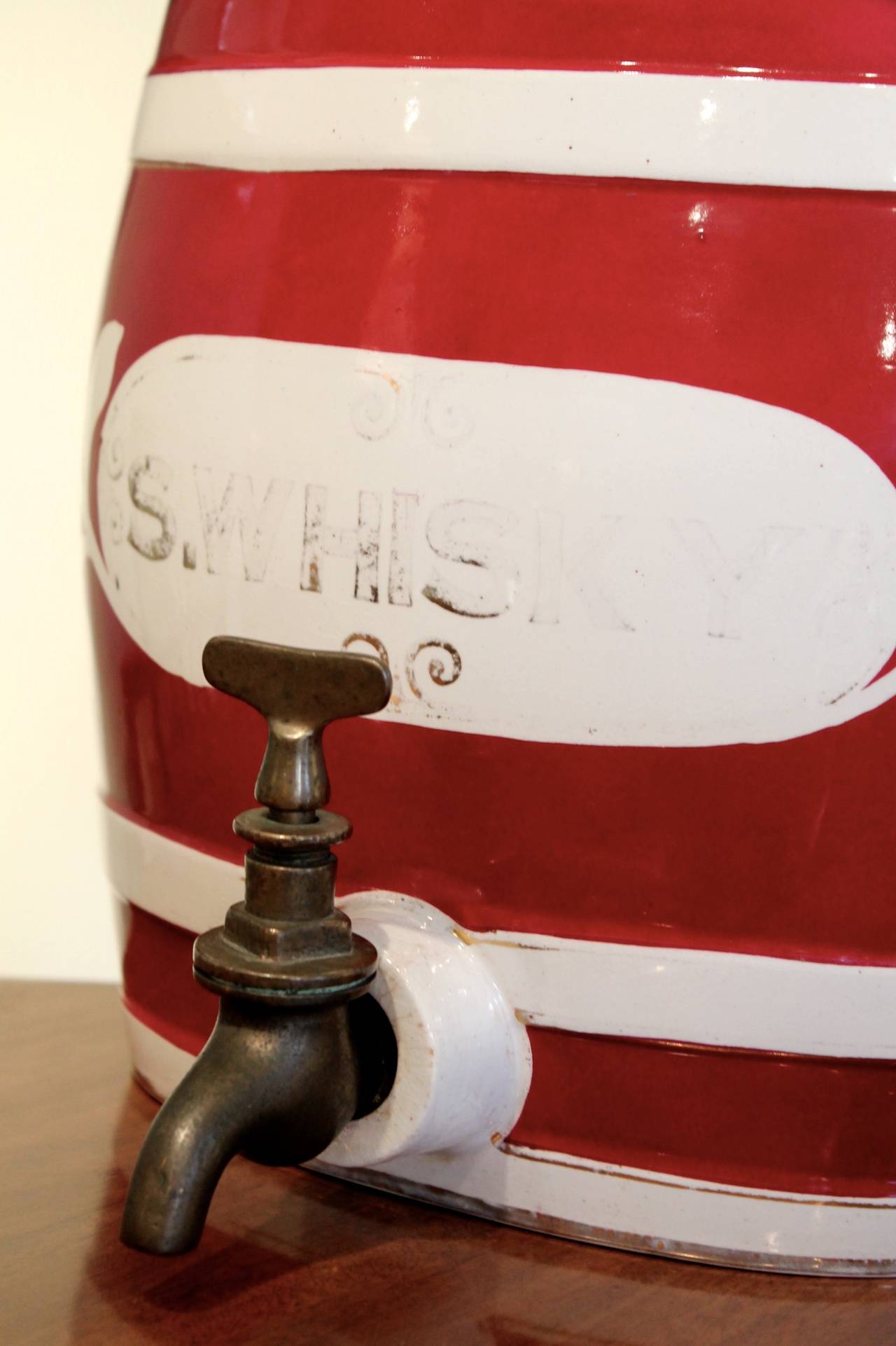 English Spirit Barrel Lamp In Good Condition In Charlottesville, VA