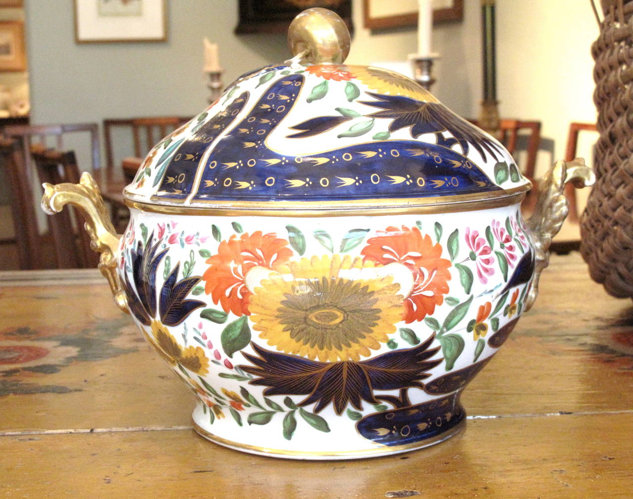 George III Coalport “Thumb and Finger” Pattern Tureen For Sale