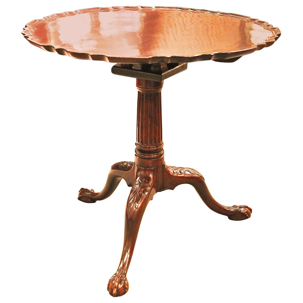 George II Tilt-Top Table with Pie Crust Top For Sale