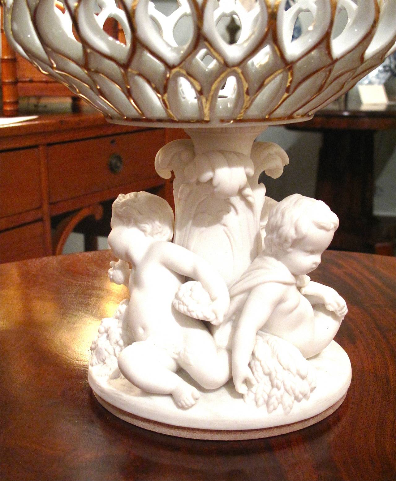 Minton Compote with Pierced Basket and Putti, 19th Century In Excellent Condition For Sale In Charlottesville, VA
