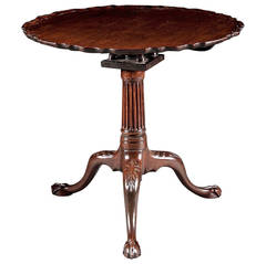 Antique George II Tilt-Top Table with Pie Crust Top