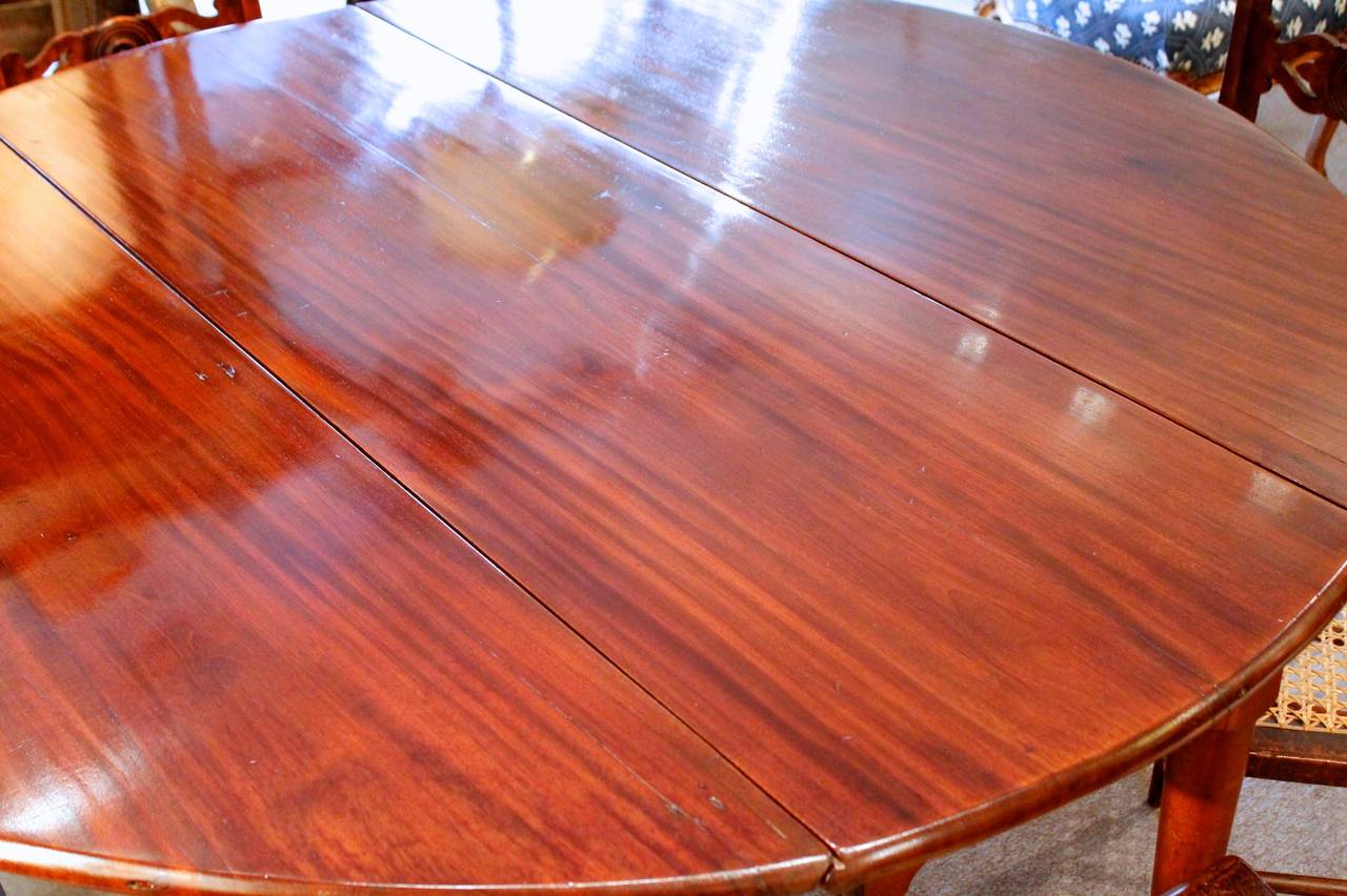 George II Mahogany Round Dining Table, 18th Century For Sale 1