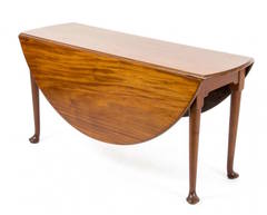 George II Mahogany Round Dining Table, 18th Century