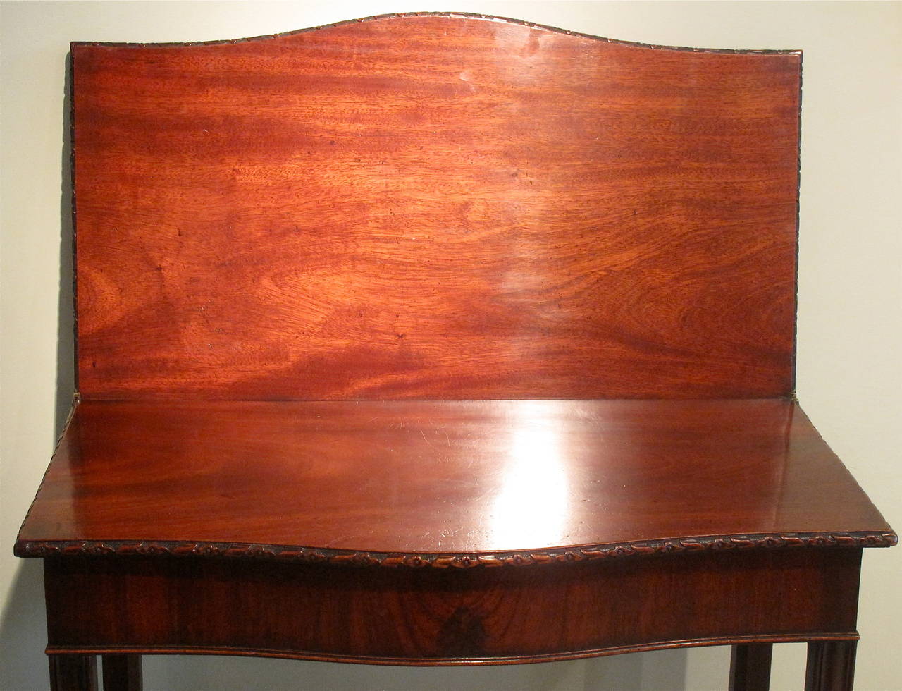 George III Mahogany Serpentine Front Game Table For Sale 1