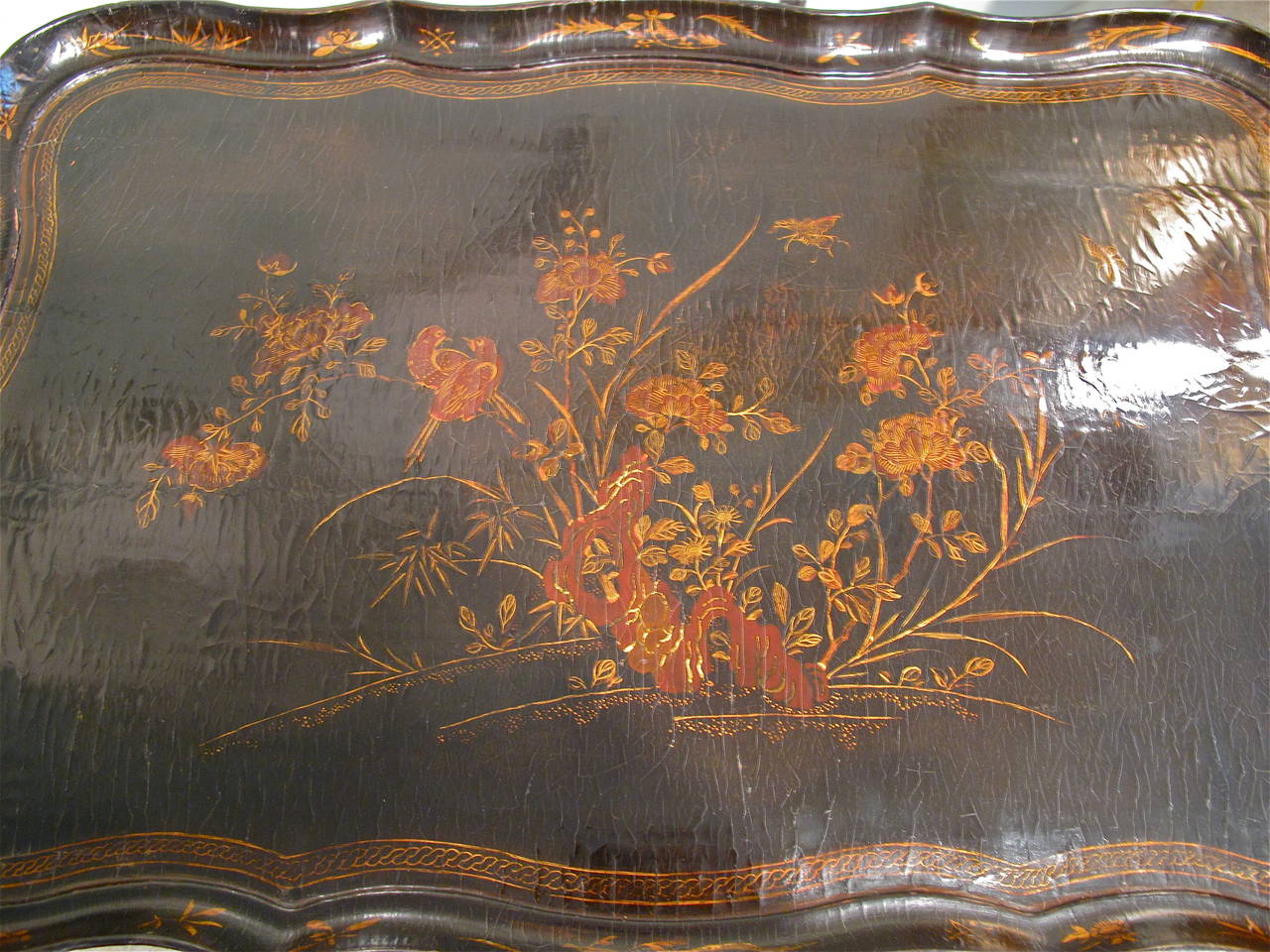Louis XV Style Table with Chinese Lacquered Tray Top In Good Condition For Sale In Charlottesville, VA