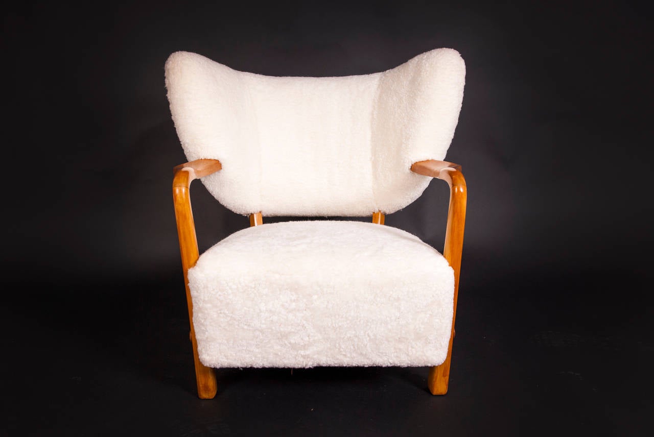 Danish Cabinetmaker Easy Chairs in Sheepskin and Beech, Attributed to Hos Wulff In Excellent Condition In Copenhagen, DK