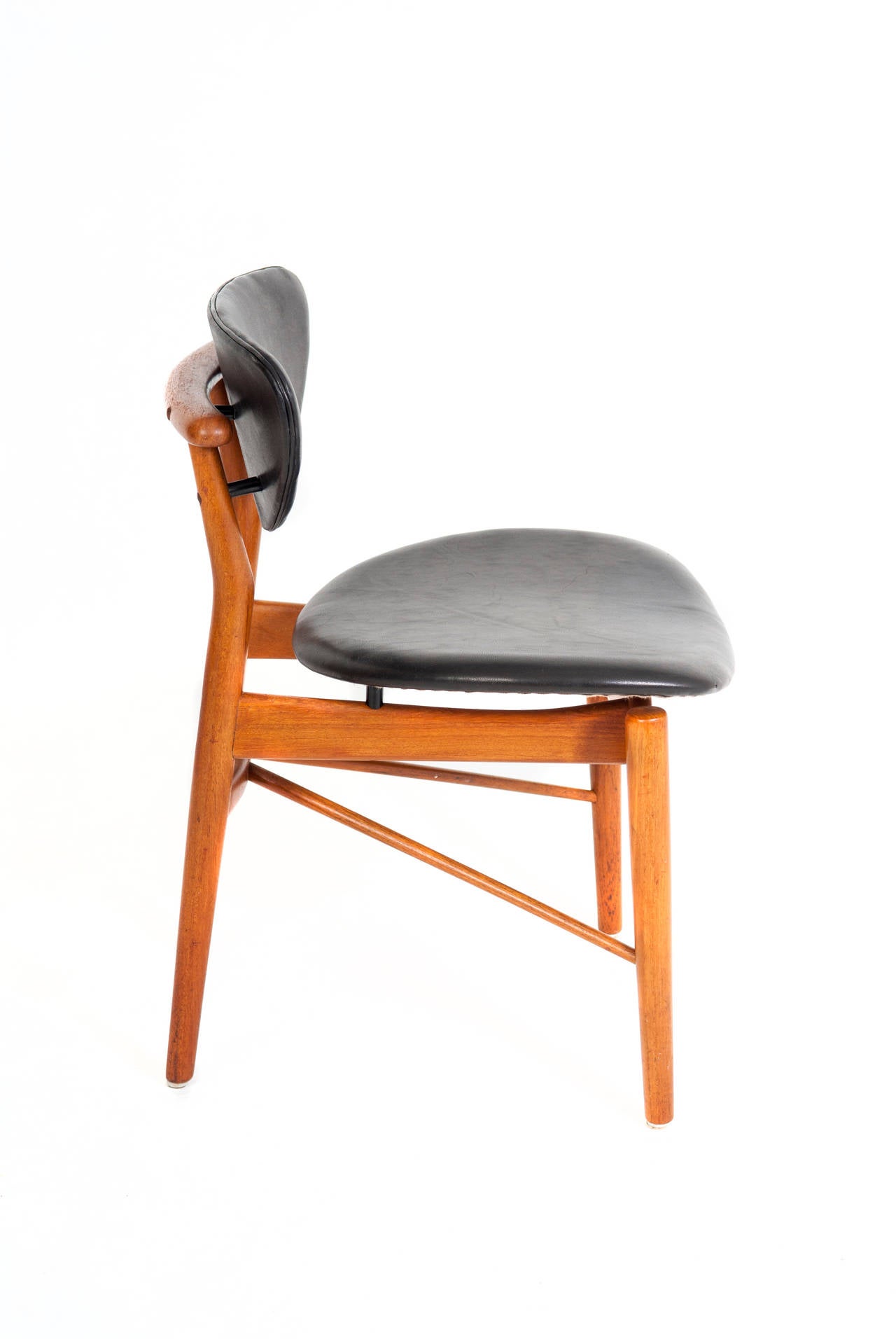 Scandinavian Modern Finn Juhl Teak Chair FJ-55