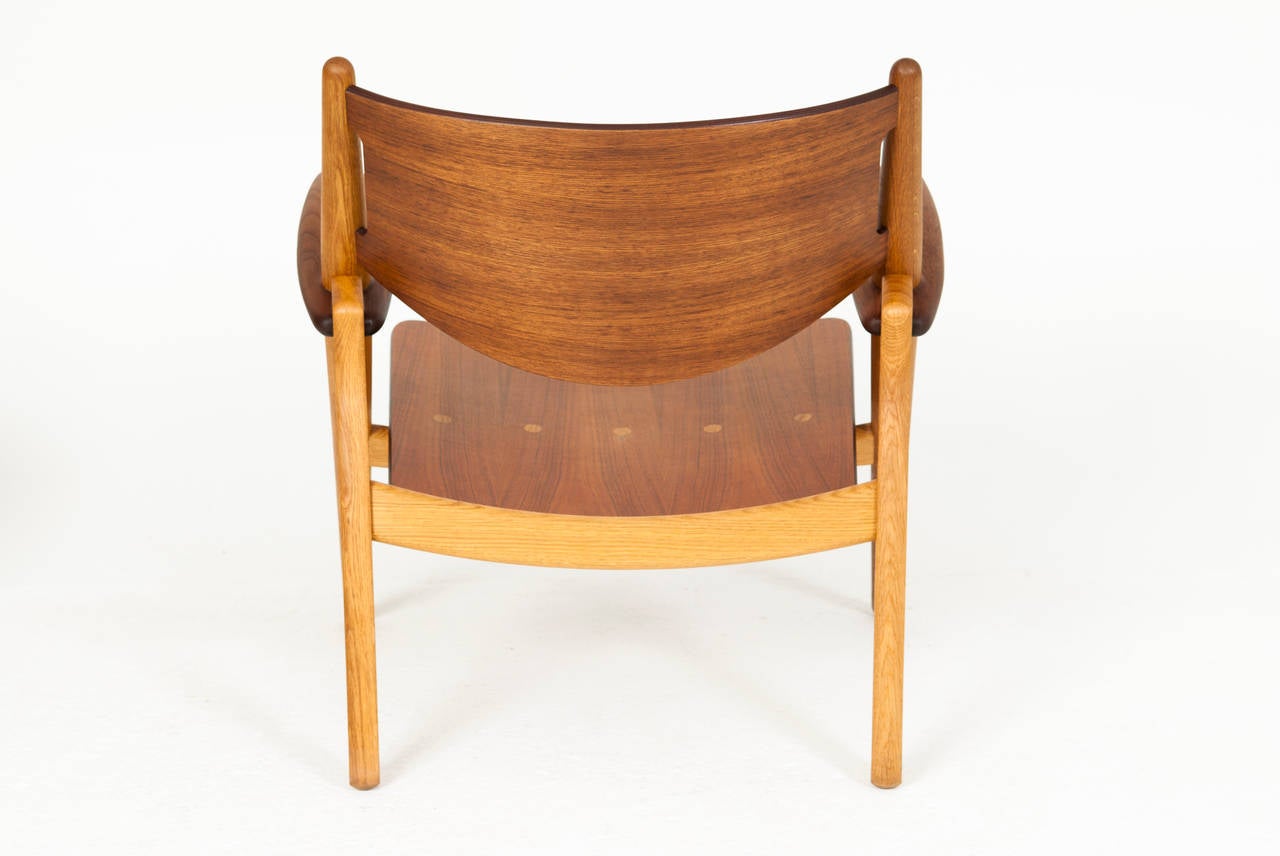 Danish Hans J. Wegner Lounge Chair Model Ch. 28 For Sale